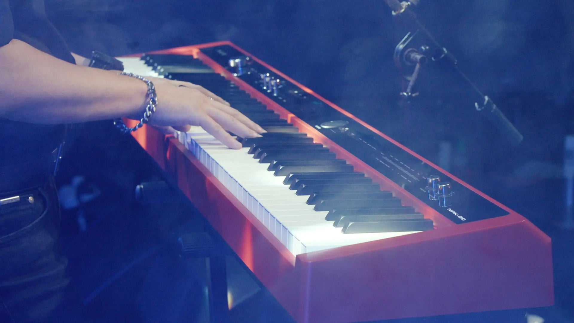 nux npk20 red dan piano