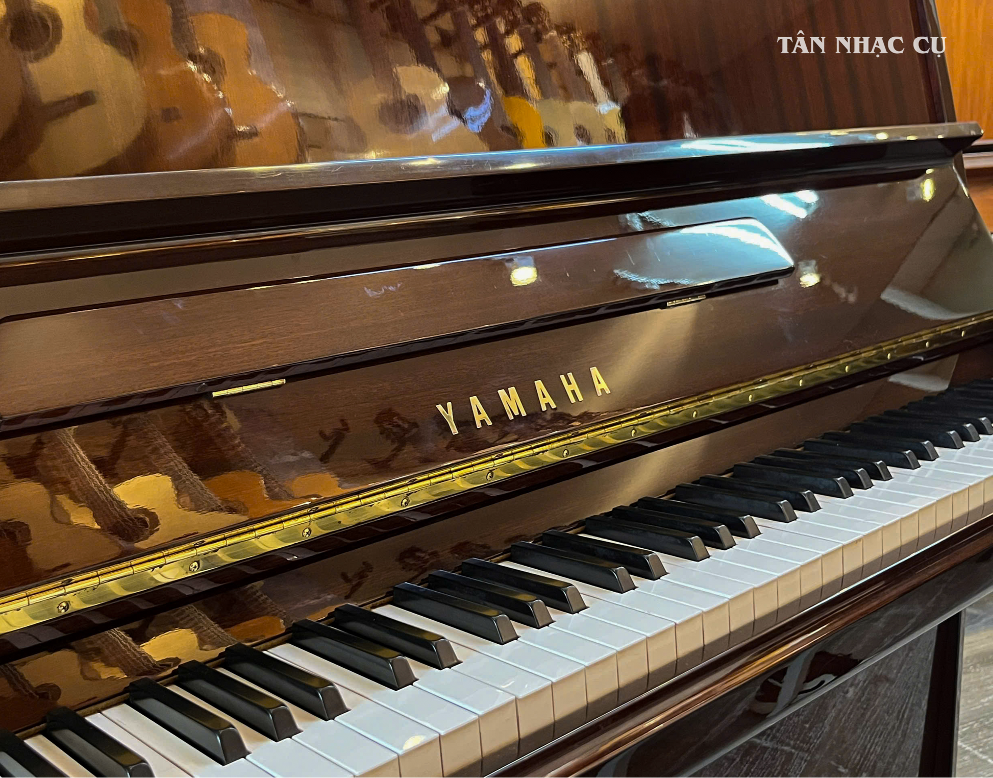 Đàn Piano Cơ Upright Yamaha P116 Mohogany Polished