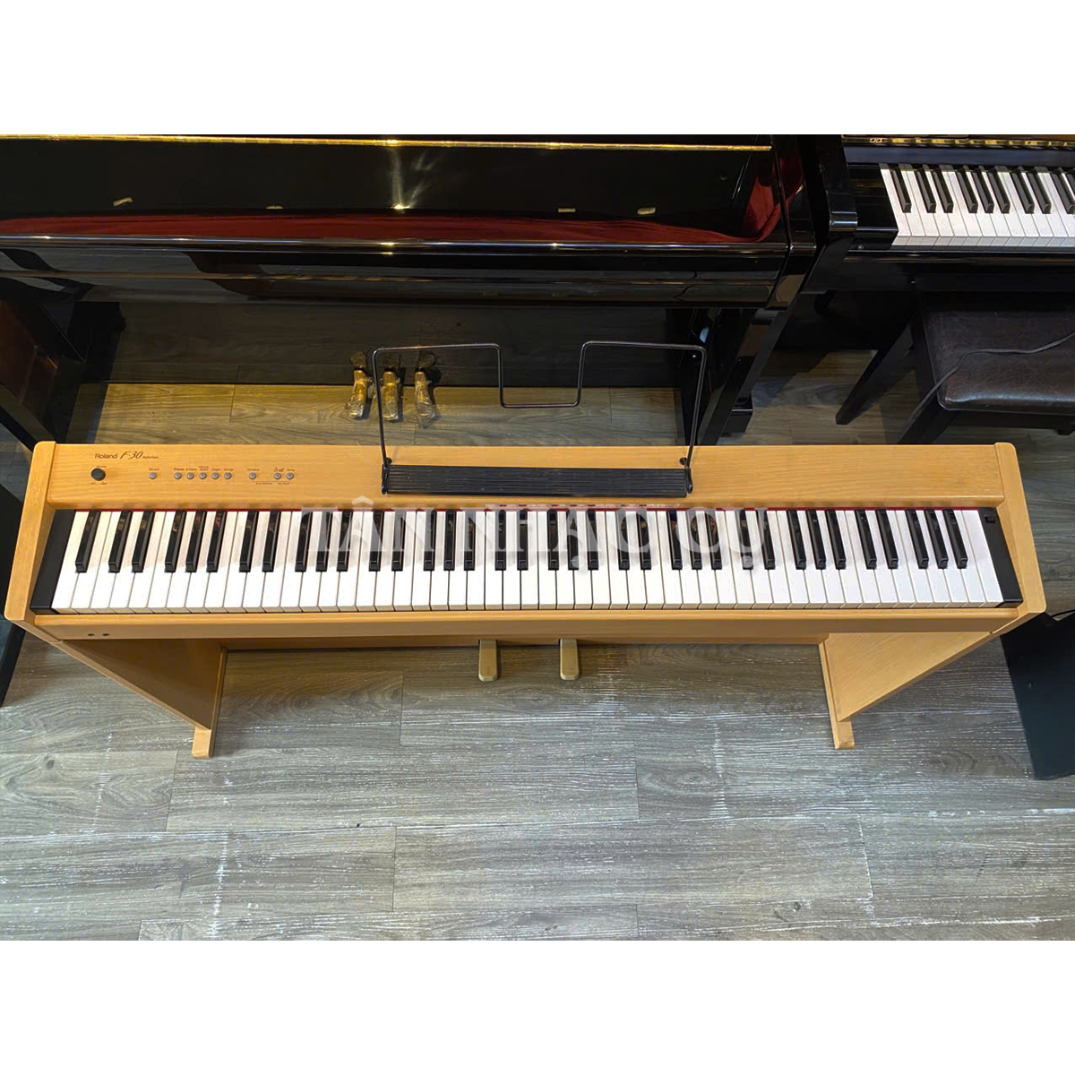 Đàn Piano Điện Roland F30