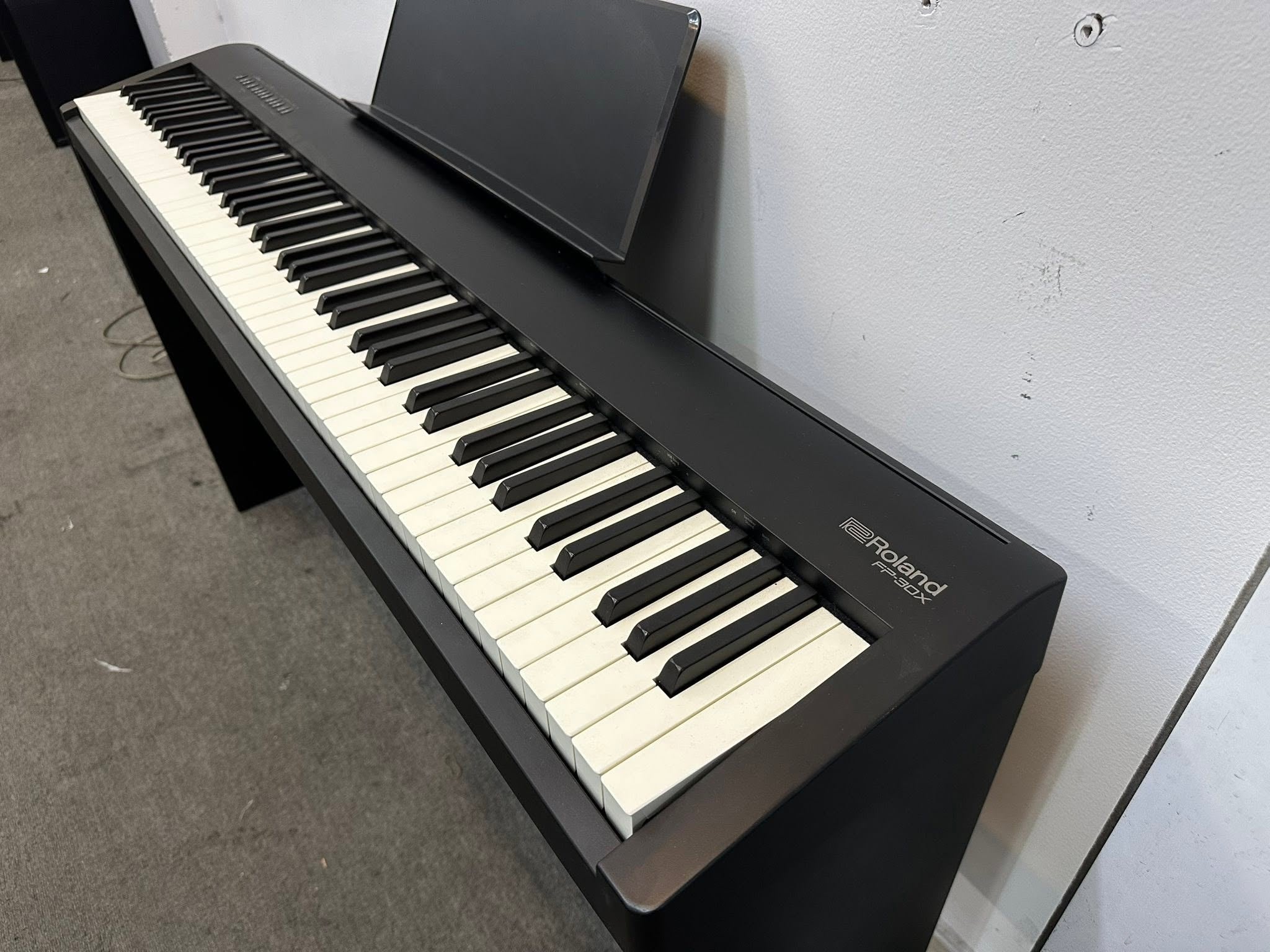 Đàn Piano Điện Roland FP30X