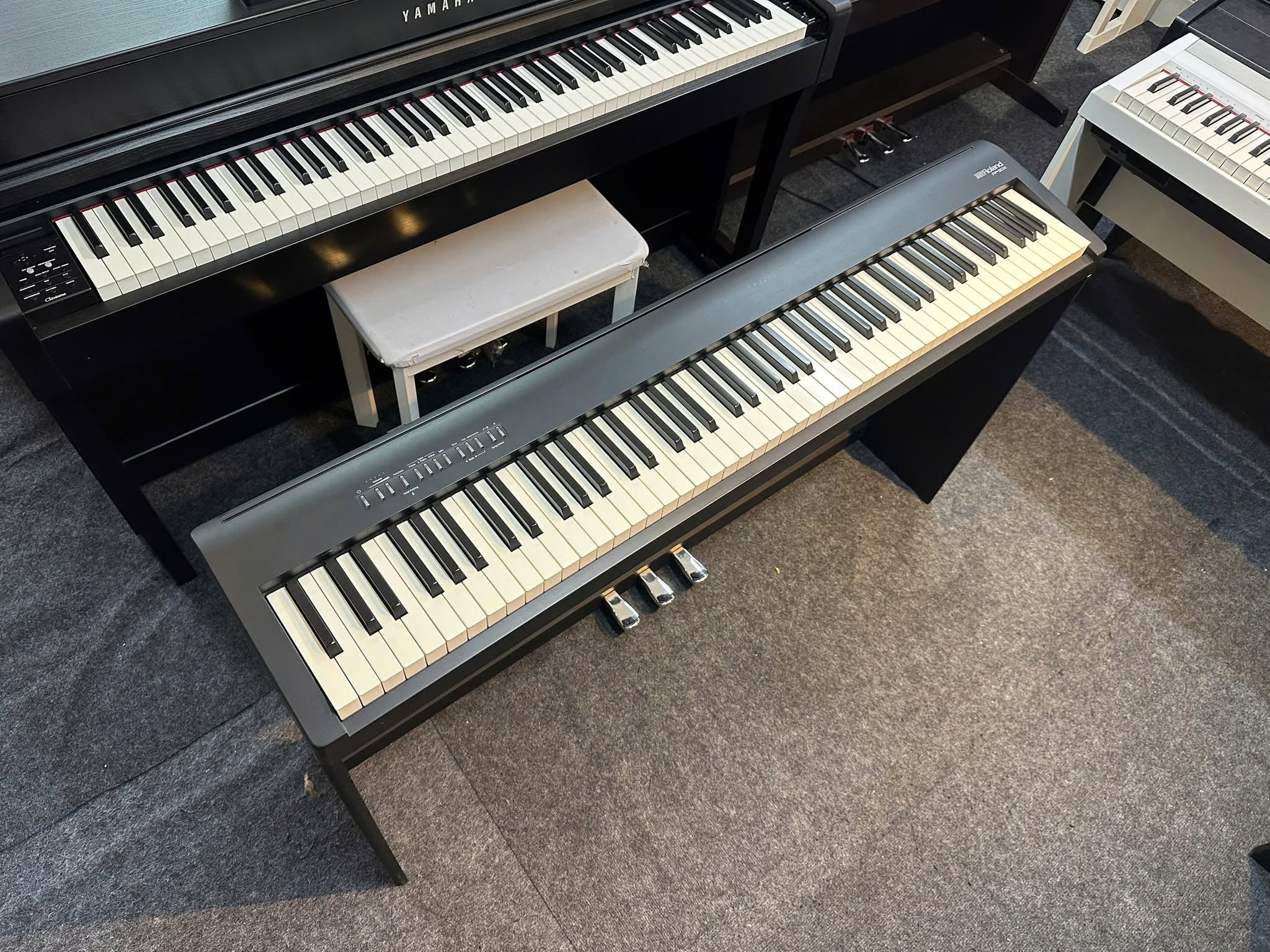 Đàn Piano Điện Roland FP30X