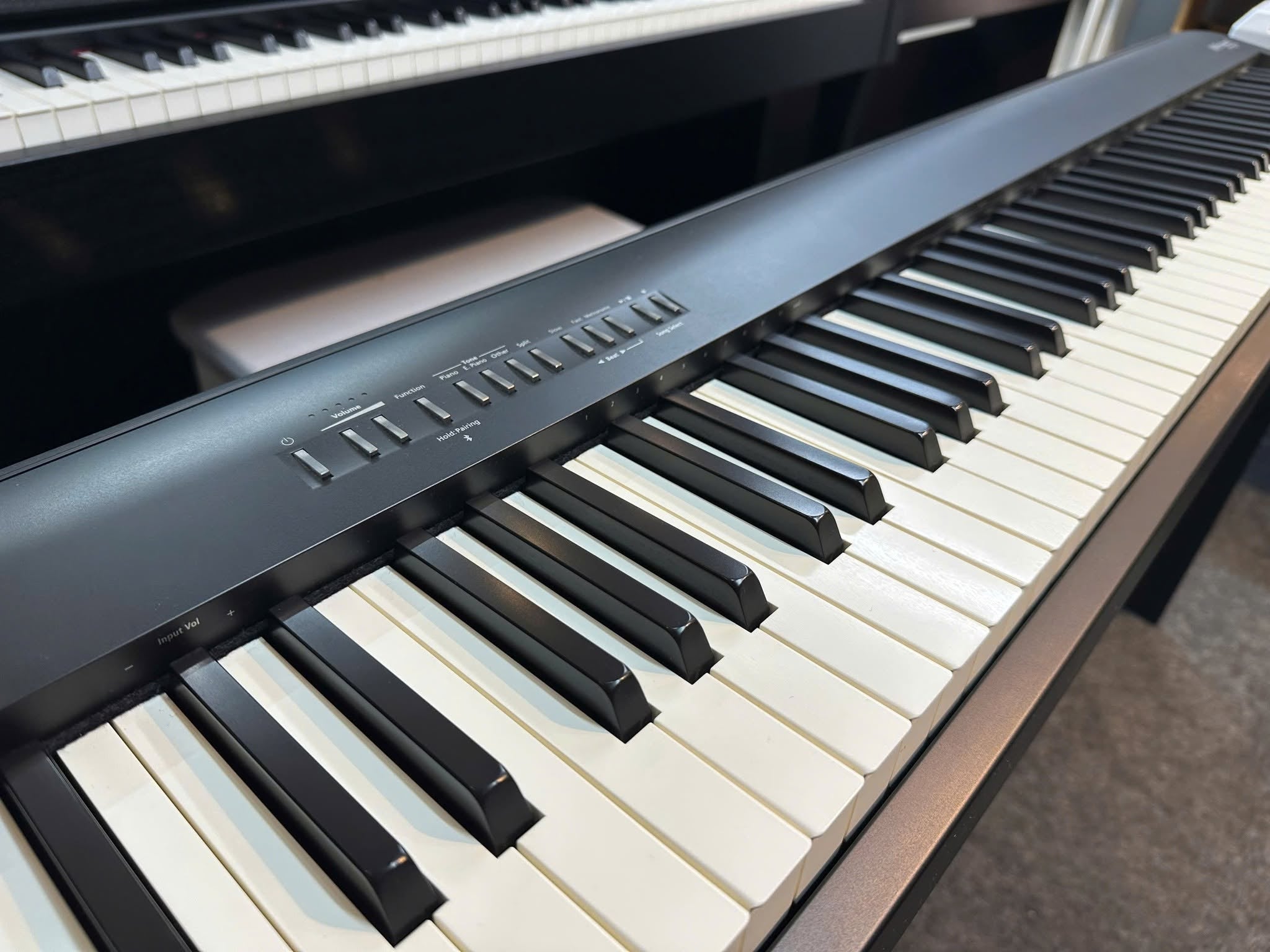Đàn Piano Điện Roland FP30X