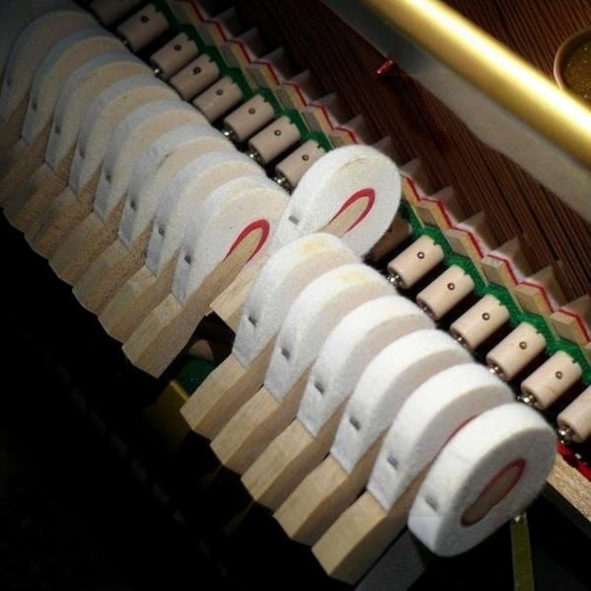 Bộ búa đàn piano cơ Kawai BS1A tại TÂN NHẠC CỤ với nỉ búa chất lượng cao, đảm bảo âm thanh trầm ấm và đầy đặn.