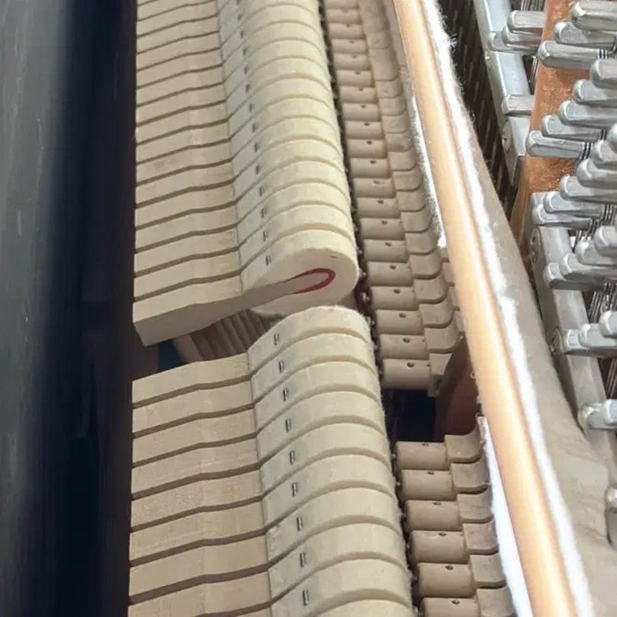 Bộ búa đàn piano cơ Kawai BS20 với lõi gỗ mahogany và nỉ đỏ cao cấp tại TÂN NHẠC CỤ