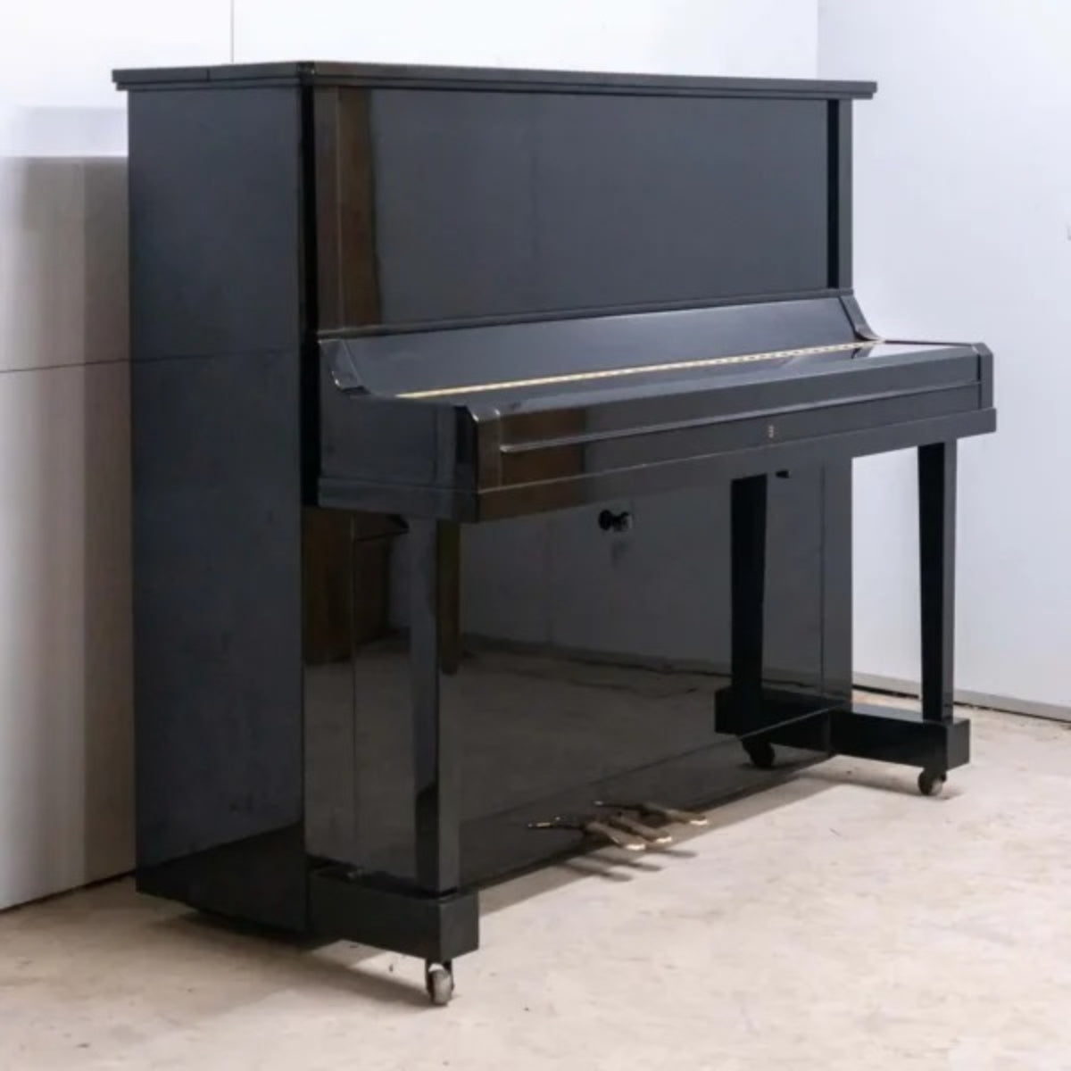 Đàn piano cơ upright Diapason 125M1 màu đen bóng sang trọng tại TÂN NHẠC CỤ