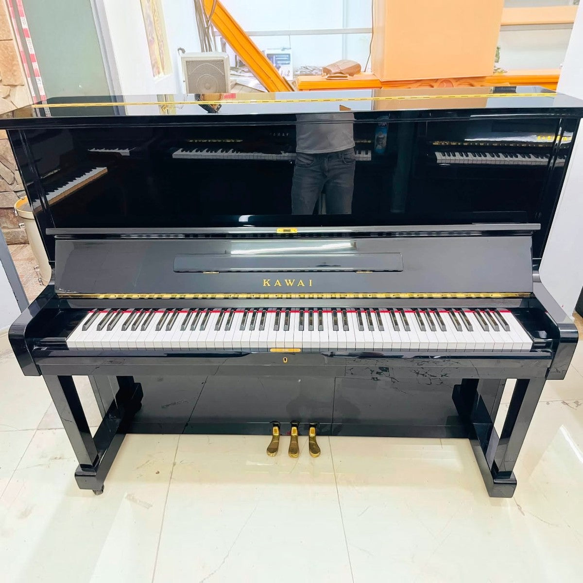 Đàn piano cơ upright Kawai NS15 màu đen bóng sang trọng tại TÂN NHẠC CỤ