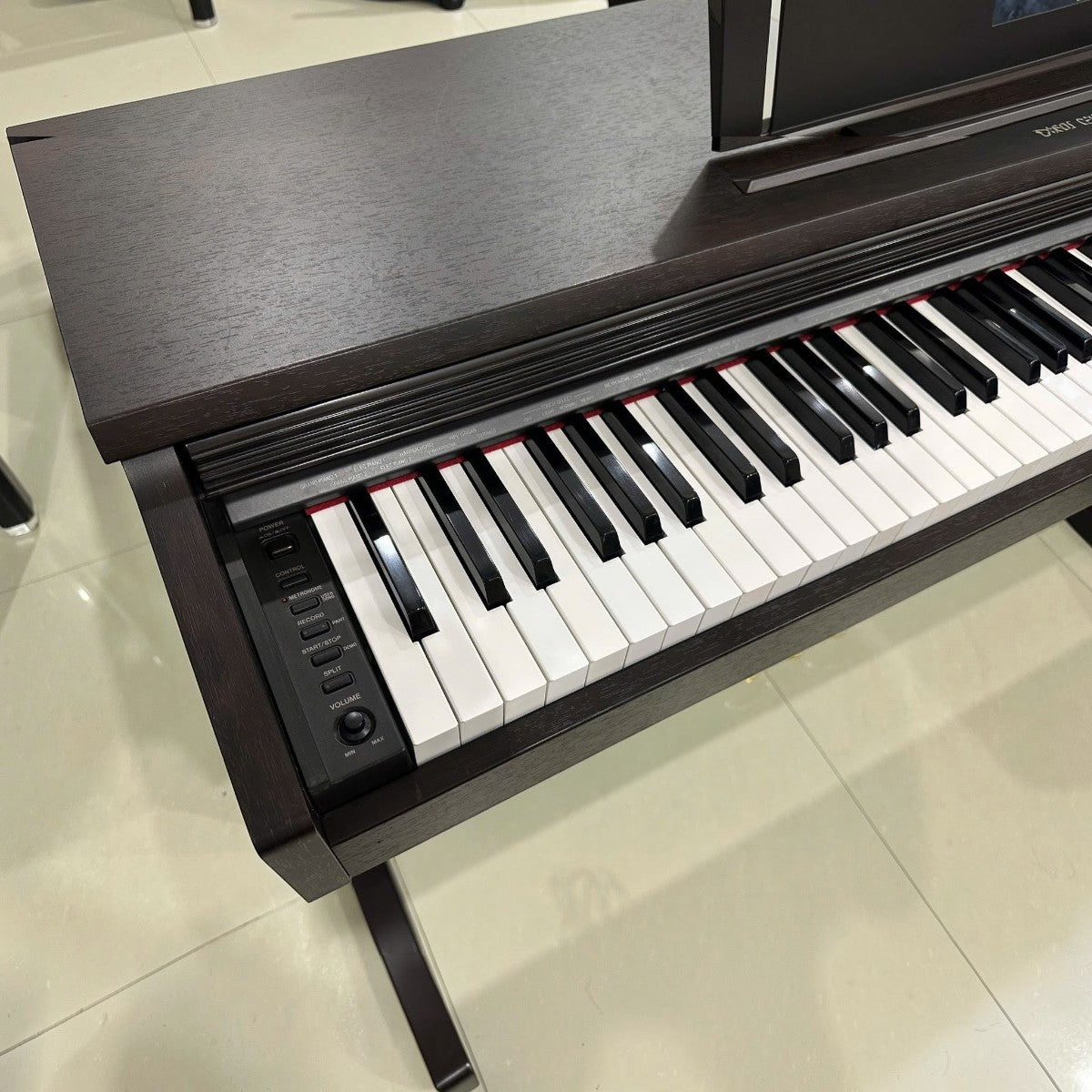 Đàn piano điện Casio AP26 màu nâu gỗ với bàn phím búa 88 phím tại Tân Nhạc Cụ