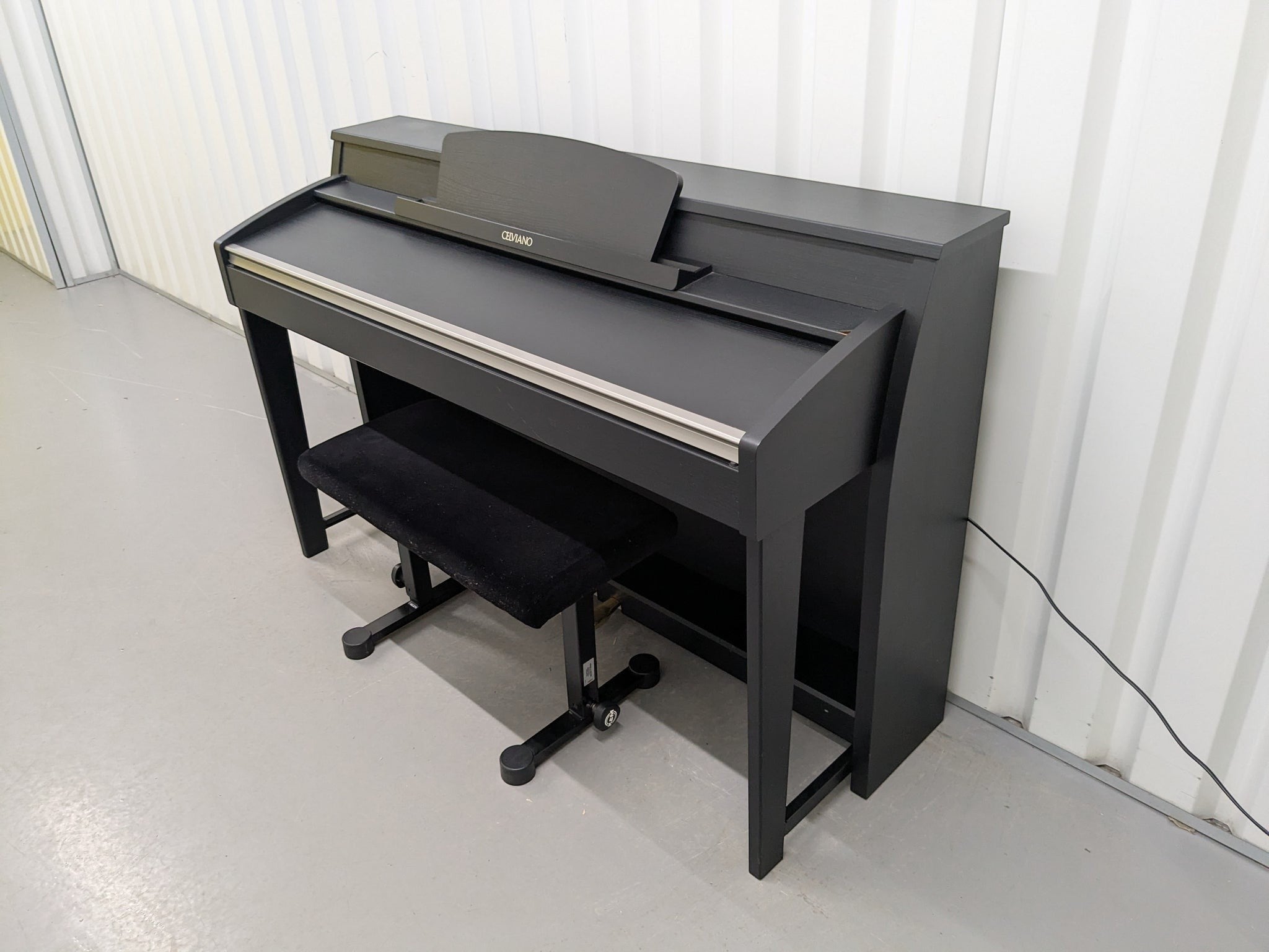 Đàn piano điện Casio AP620 màu đen sang trọng với thiết kế dáng tủ Celviano tại TÂN NHẠC CỤ