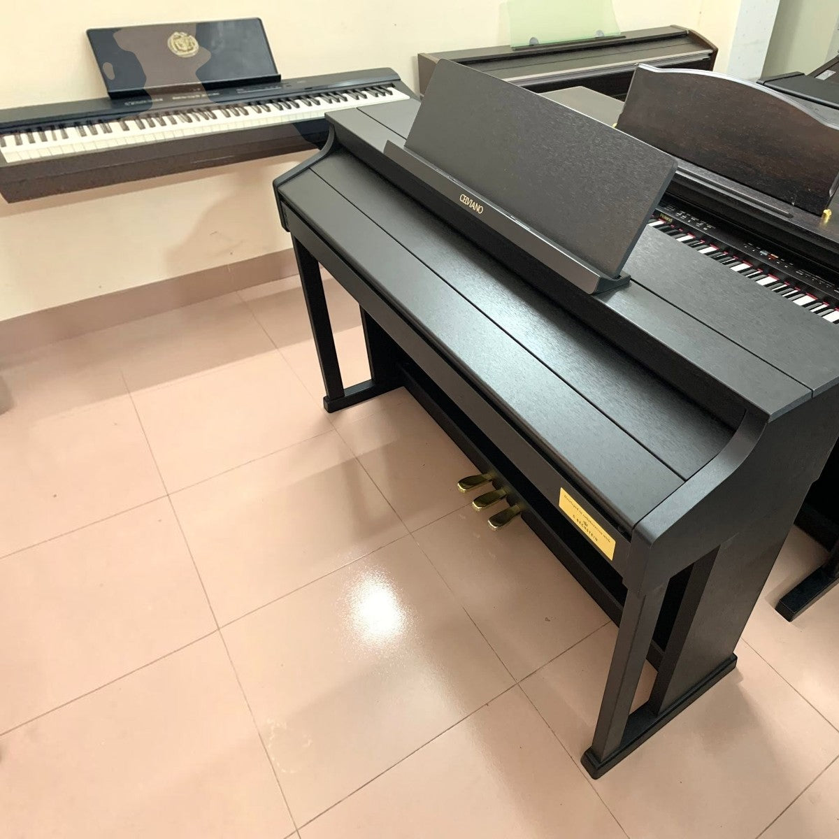 Đàn piano điện Casio AP-710 màu đen sa tanh tại showroom TÂN NHẠC CỤ