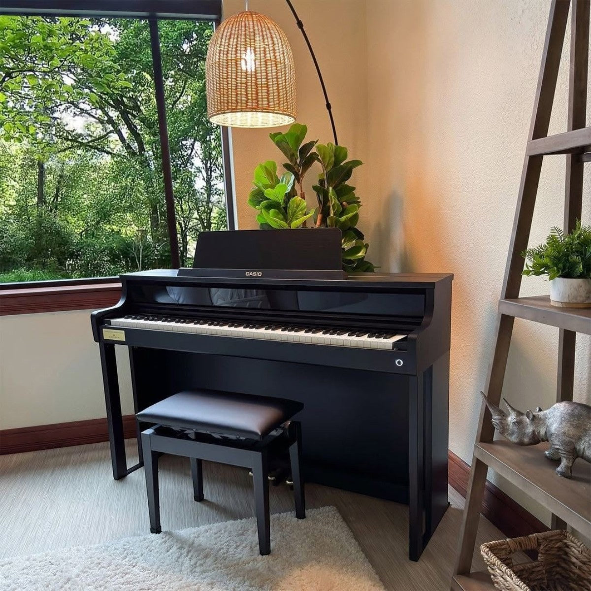 Đàn piano điện Casio AP-750 màu đen sang trọng tại showroom Tân Nhạc Cụ, thiết kế dáng tủ hiện đại