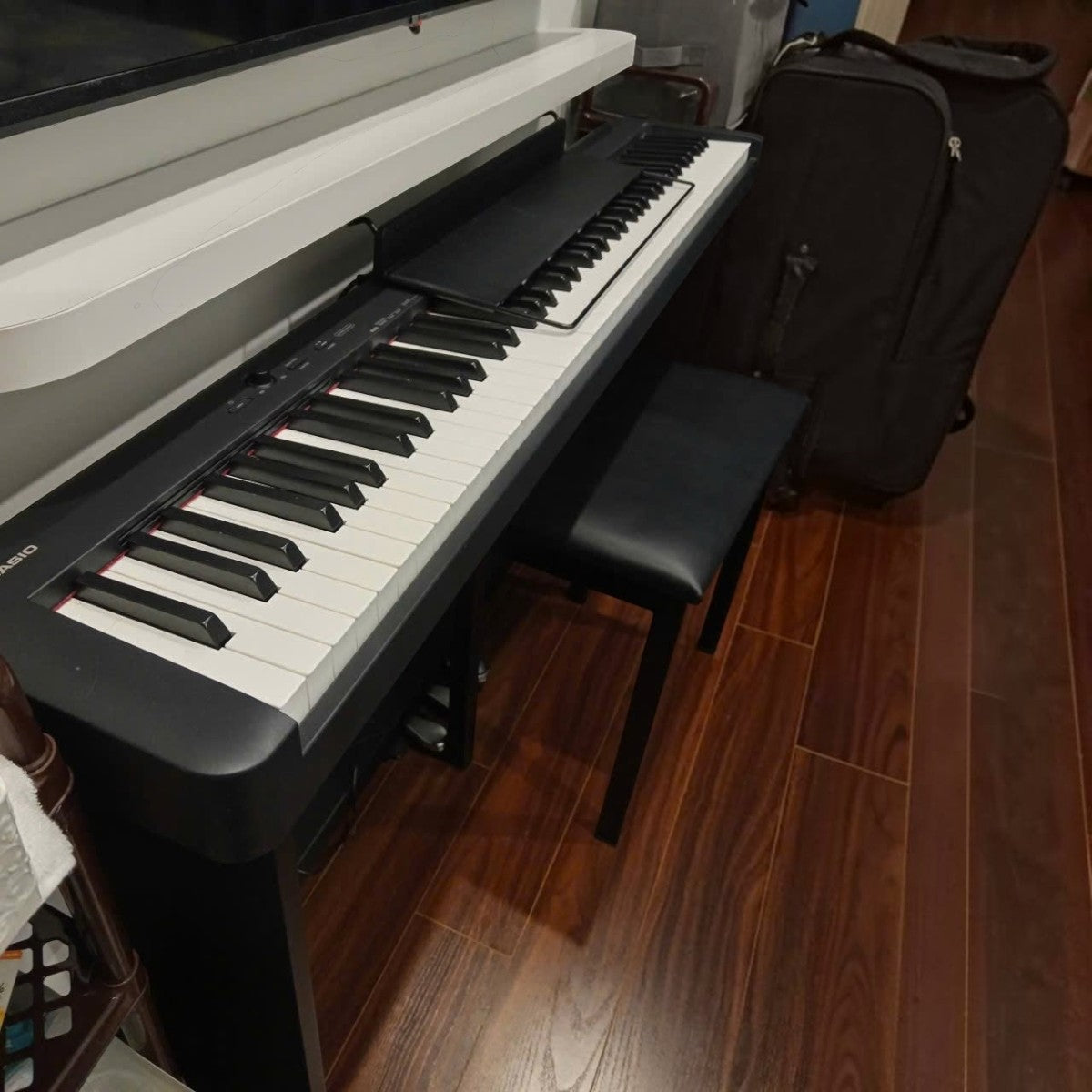 Đàn piano điện Casio CDP-S160 màu đen tại Tân Nhạc Cụ với 88 phím búa, thiết kế mỏng gọn và hiện đại.