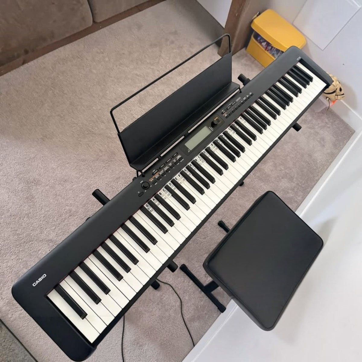 Đàn piano điện Casio CDP-S350 màu đen tại Tân Nhạc Cụ, thiết kế portable với 88 phím búa và màn hình LCD