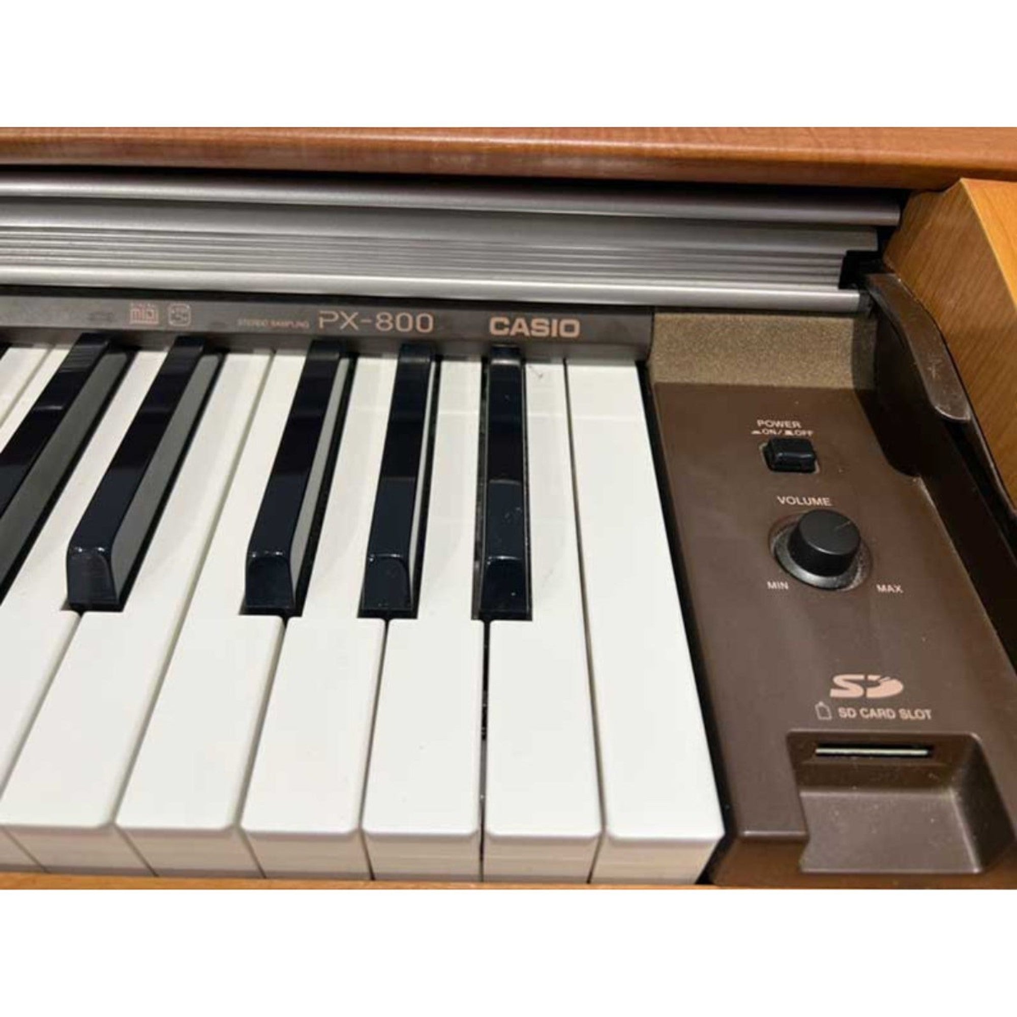Đàn piano điện Casio PX800 tại TÂN NHẠC CỤ với bảng điều khiển, phím đàn và khe cắm thẻ nhớ SD chi tiết