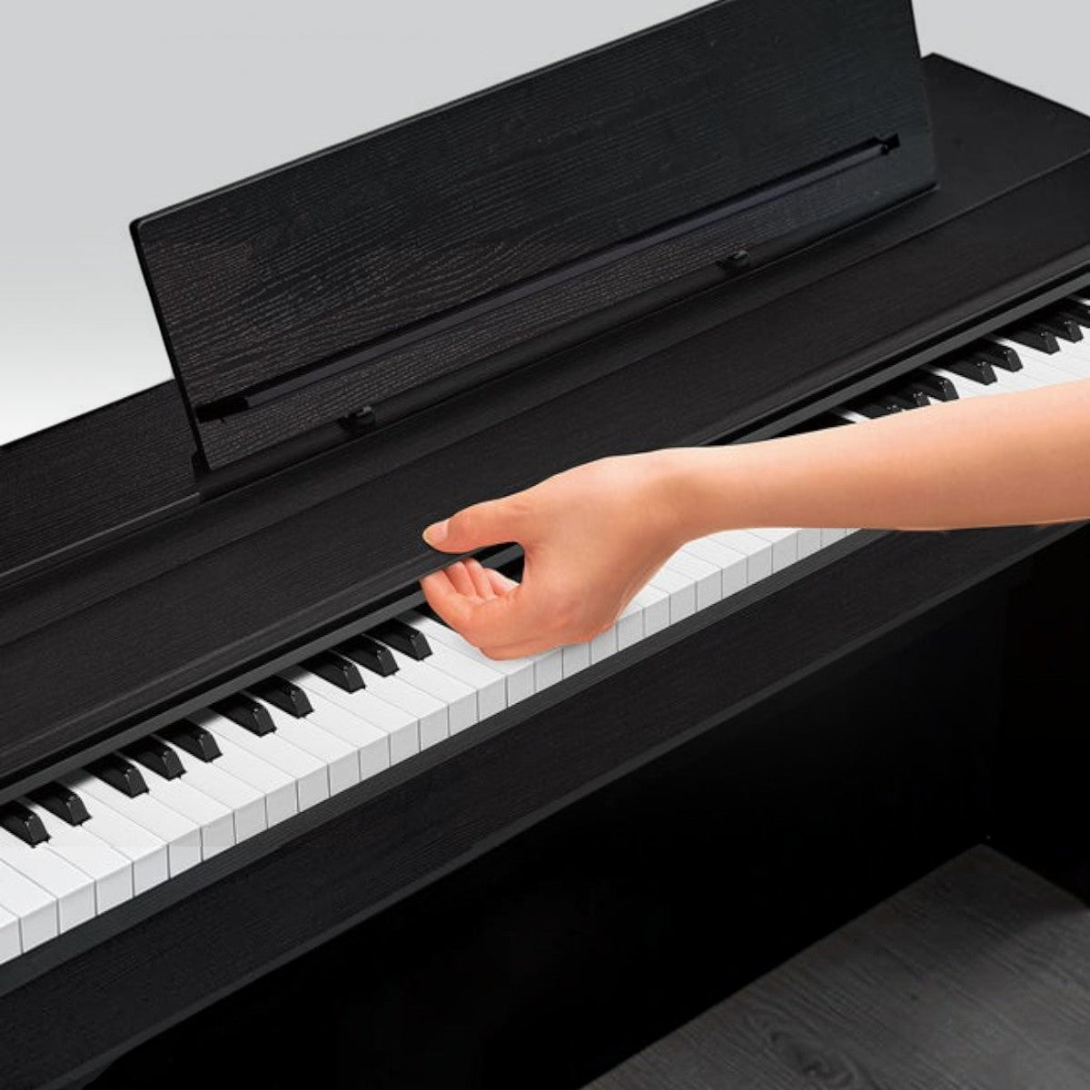 Đàn piano điện Casio PX-850 màu đen sang trọng với thiết kế nắp đàn mở tại Tân Nhạc Cụ