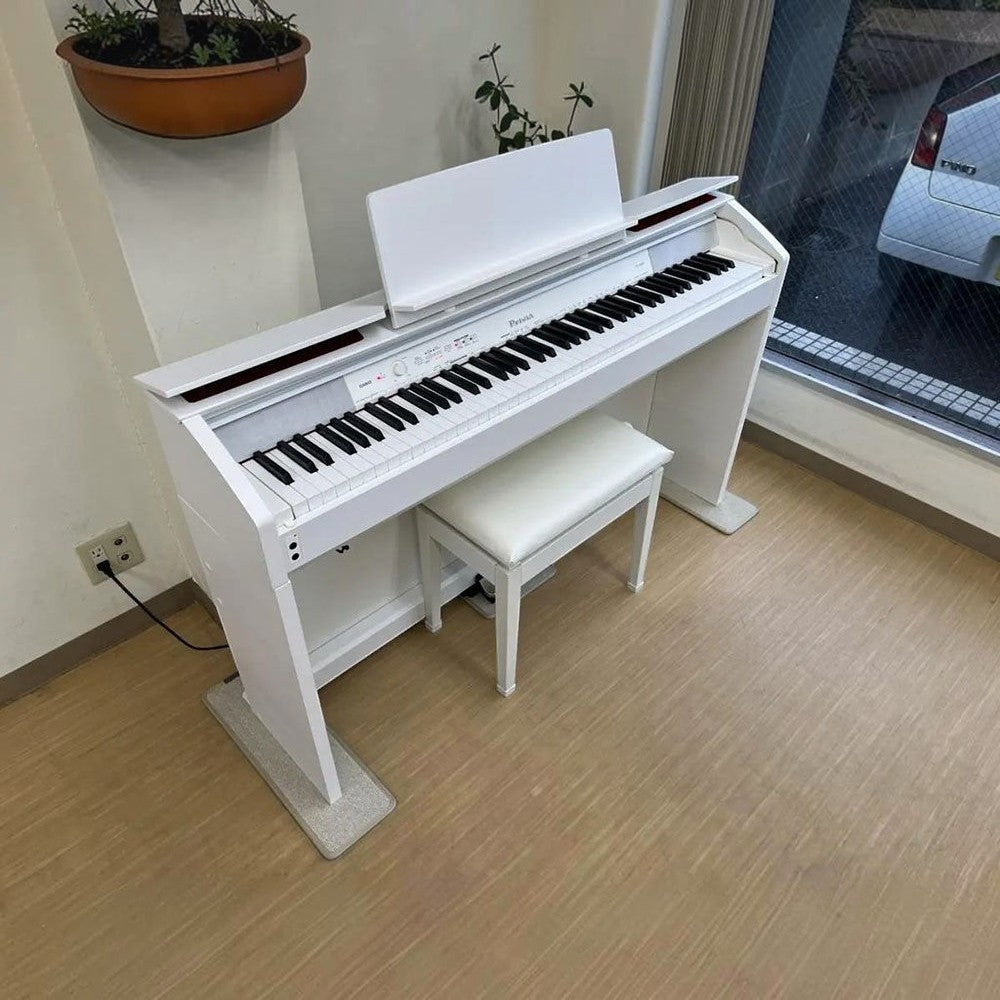 Đàn piano điện Casio PX860 màu trắng sang trọng với thiết kế dáng tủ tại Tân Nhạc Cụ