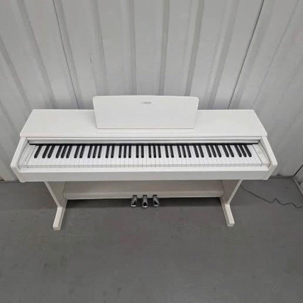 Đàn piano điện Casio PX860 màu trắng sang trọng với thiết kế dáng tủ tại Tân Nhạc Cụ