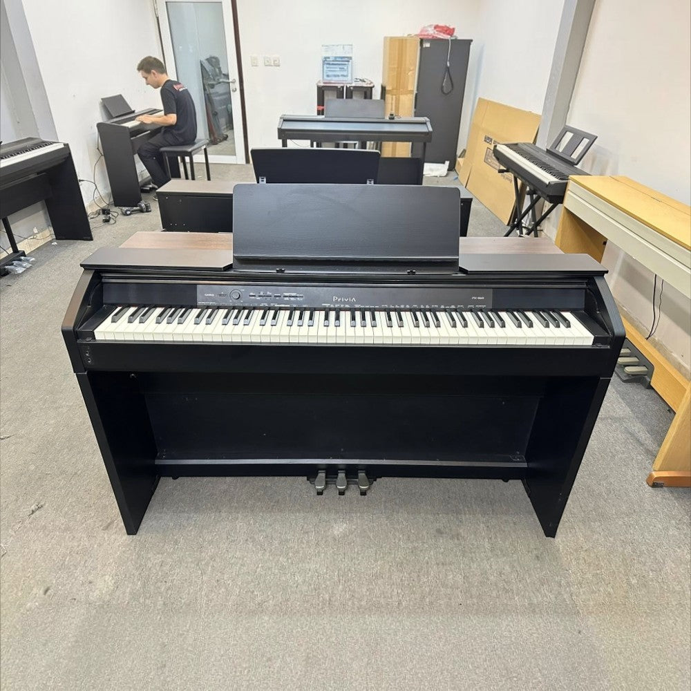 Đàn piano điện Casio PX860 màu đen dáng tủ sang trọng tại showroom TÂN NHẠC CỤ