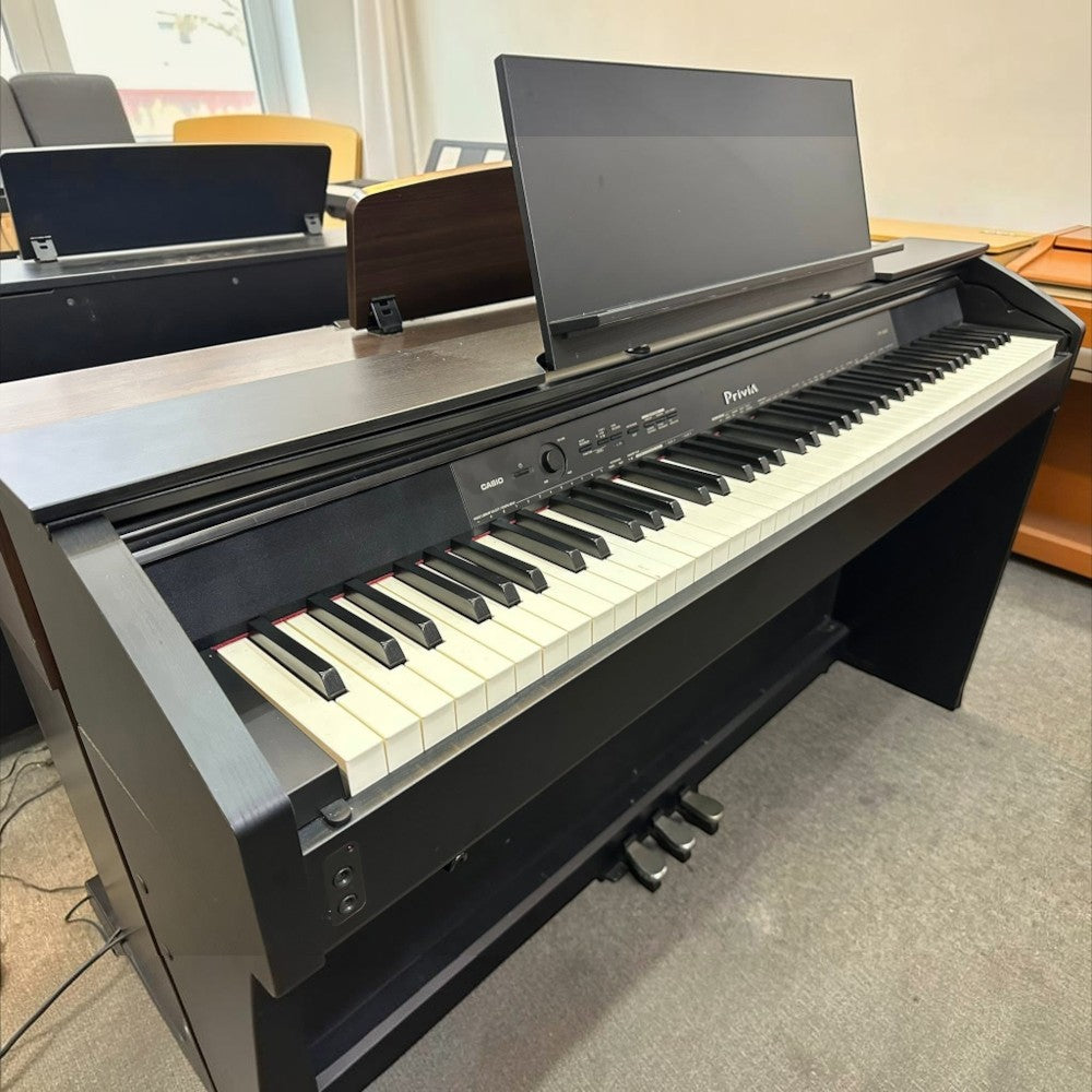 Đàn piano điện Casio PX860 màu đen dáng tủ sang trọng tại TÂN NHẠC CỤ với nắp đàn trượt và bàn phím 88 phím
