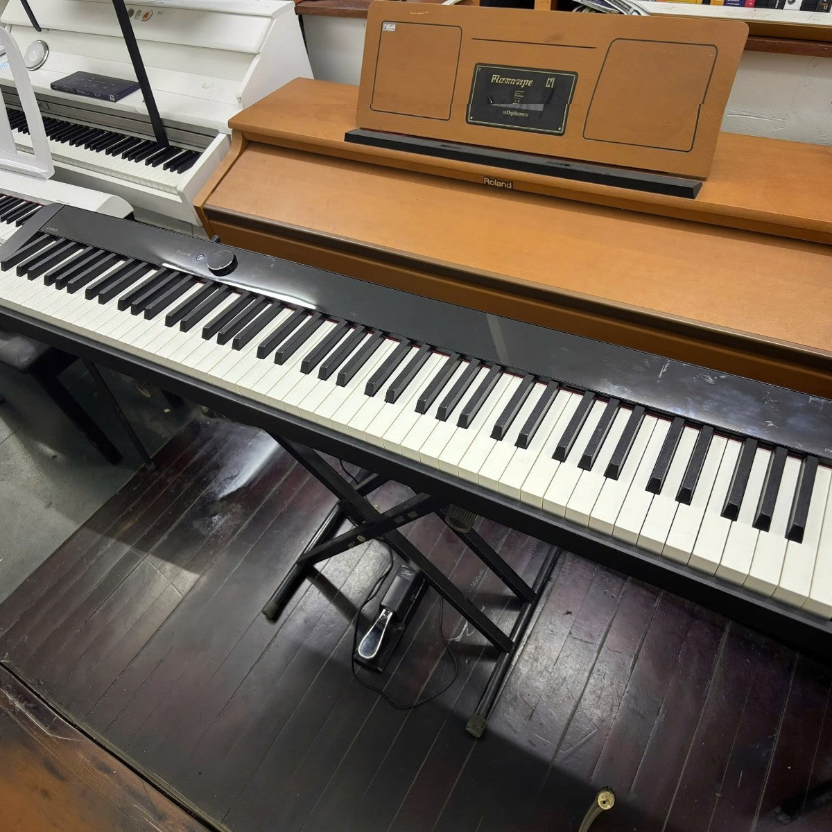 Đàn piano điện Casio PX-S1000 màu đen siêu mỏng với 88 phím búa tại cửa hàng TÂN NHẠC CỤ