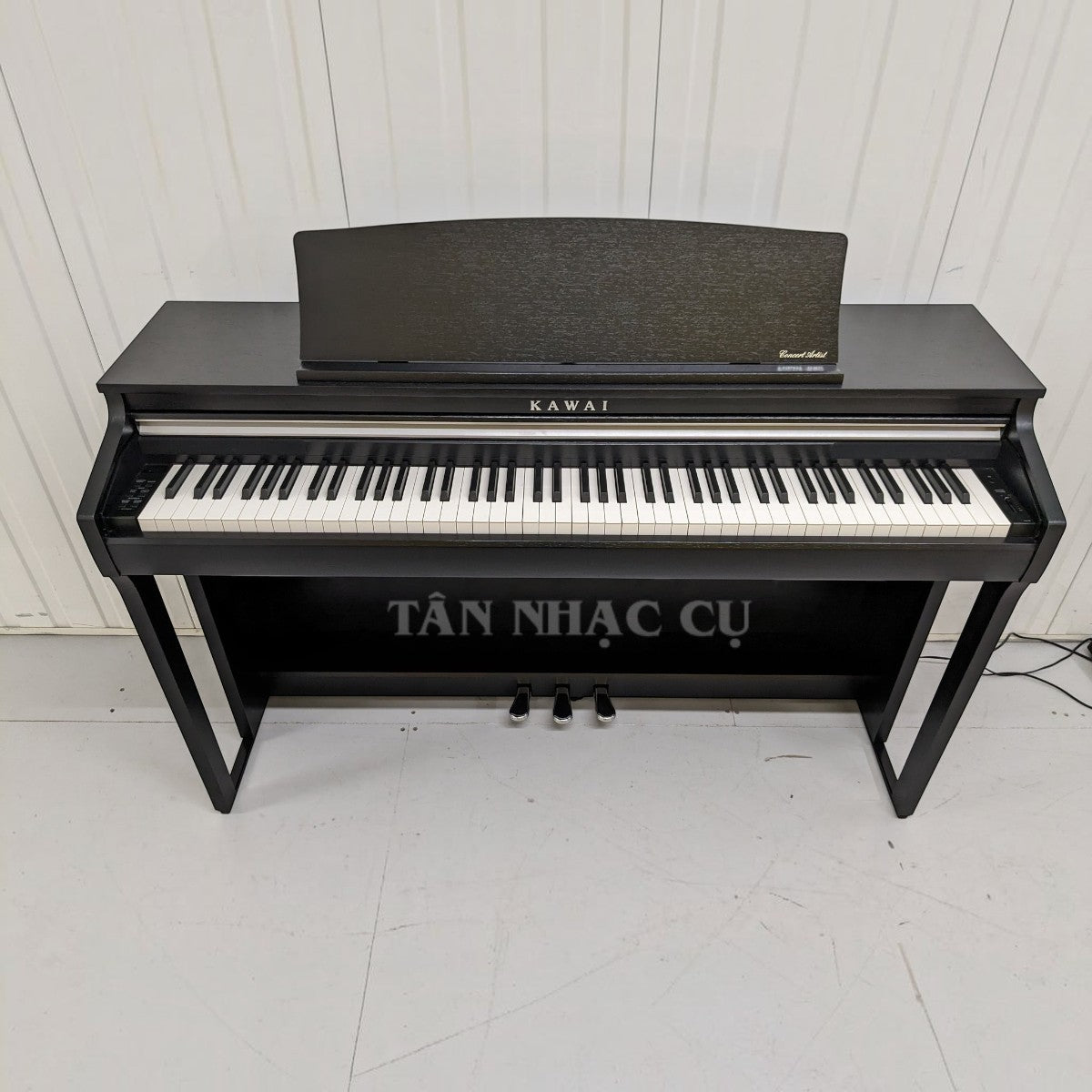 Đàn piano điện Kawai CA48 màu đen tại TÂN NHẠC CỤ với bàn phím gỗ Grand Feel Compact và thiết kế sang trọng