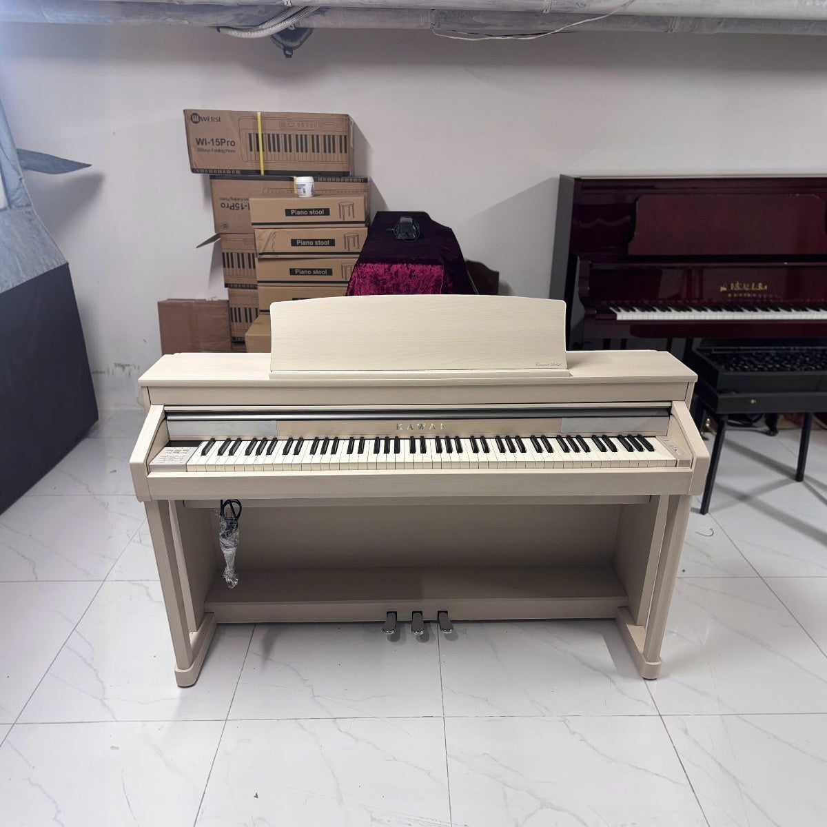 Đàn piano điện TÂN NHẠC CỤ Kawai CA67 màu kem trang nhã với bàn phím gỗ Grand Feel II cao cấp