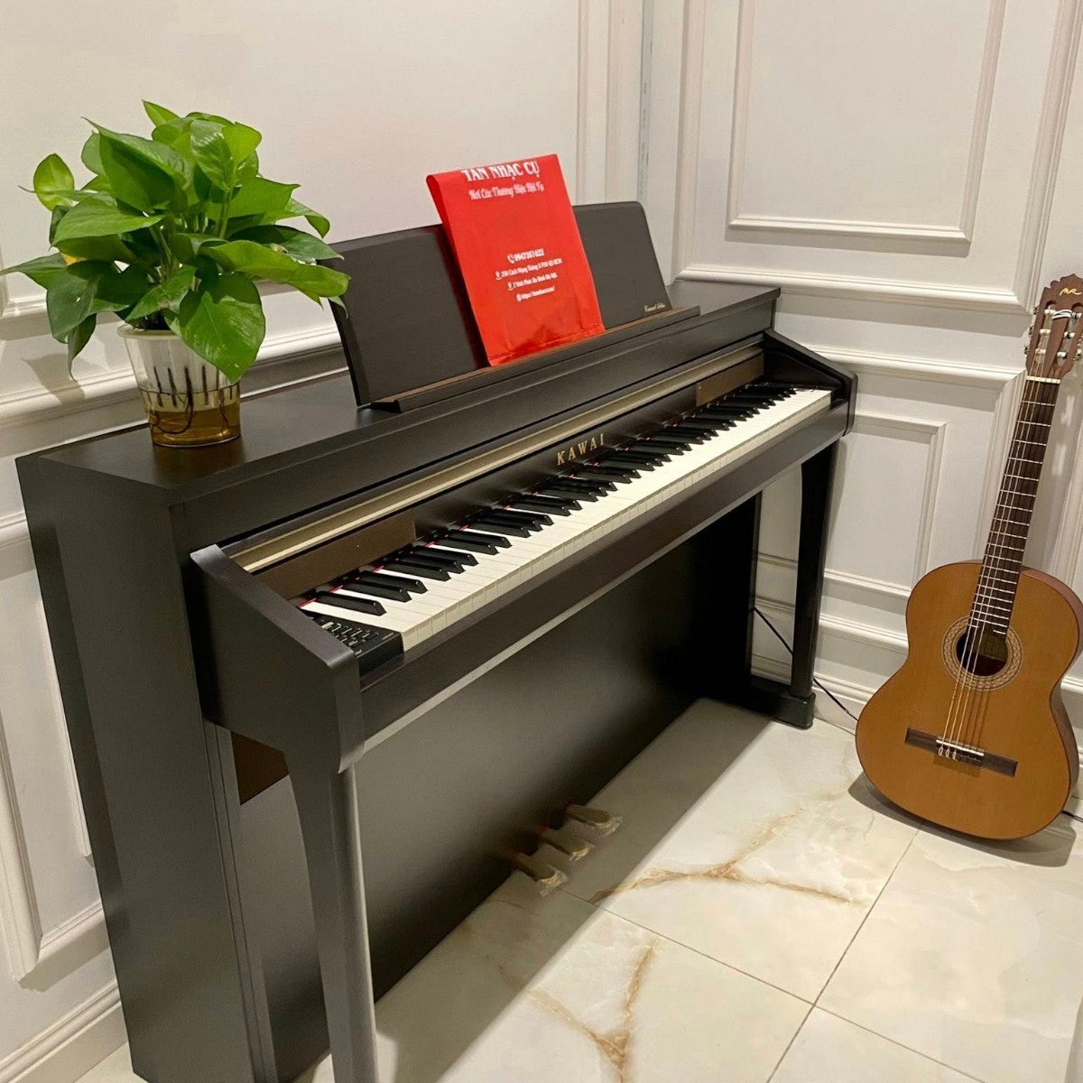 Đàn piano điện Kawai CA9700GP màu đen sang trọng với bàn phím gỗ Grand Feel tại cửa hàng TÂN NHẠC CỤ