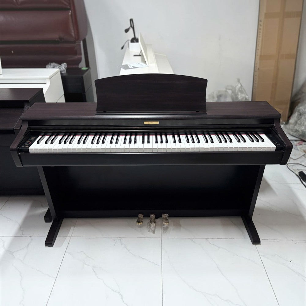 Đàn piano điện Kawai CN22 dáng tủ màu nâu gỗ sang trọng tại Tân Nhạc Cụ với bàn phím búa 88 phím và 3 pedal