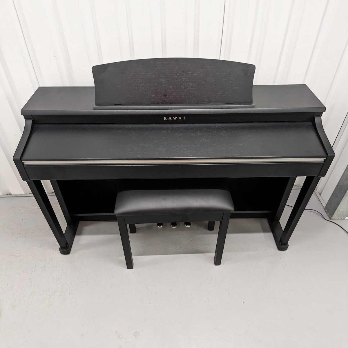 Đàn piano điện Kawai CN33 màu đen sang trọng với thiết kế dáng tủ hiện đại tại TÂN NHẠC CỤ