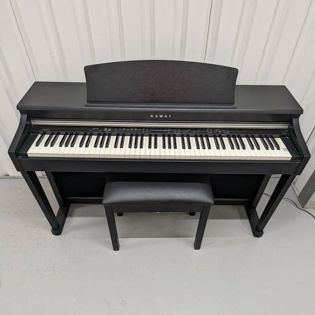 Đàn piano điện Kawai CN33 màu đen sang trọng với thiết kế dáng tủ hiện đại tại TÂN NHẠC CỤ