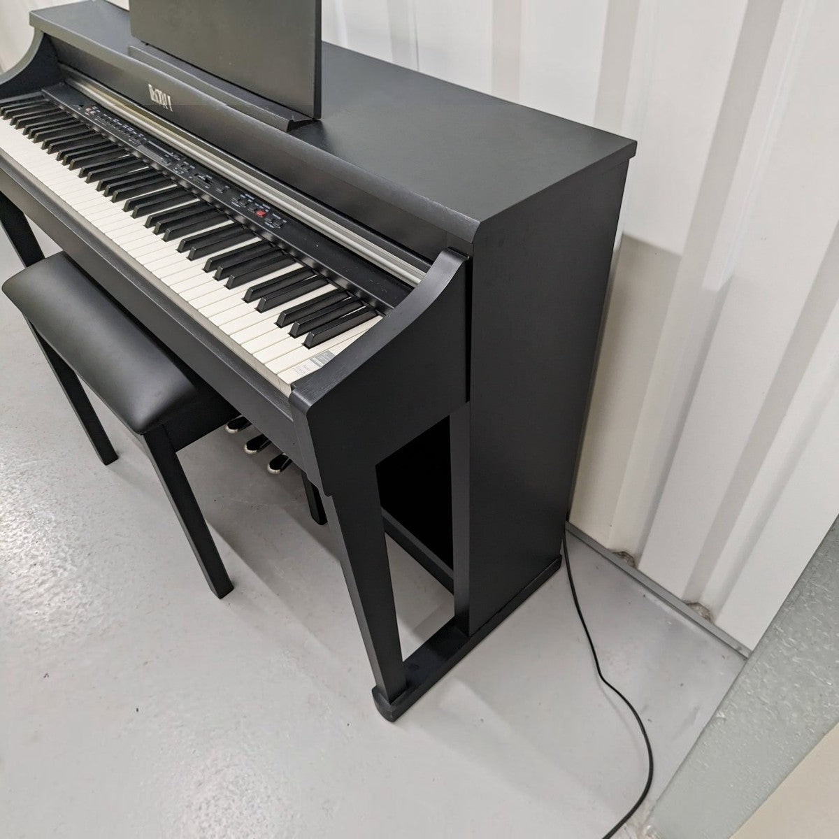 Đàn piano điện Kawai CN33 màu đen sang trọng với thiết kế dáng tủ hiện đại tại TÂN NHẠC CỤ