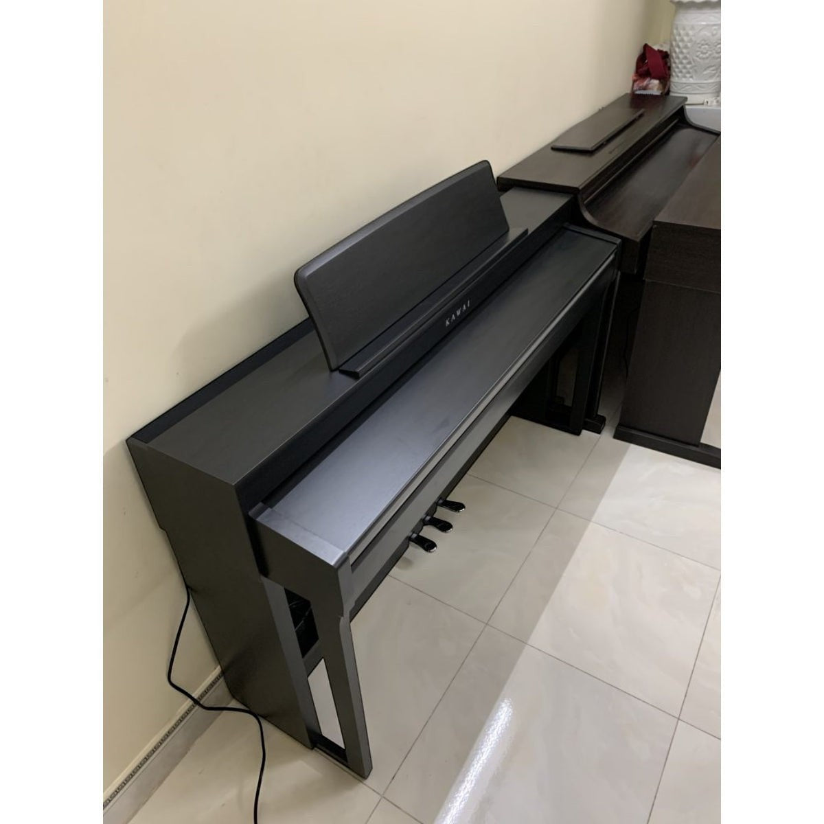 Đàn piano điện Kawai CN370GP màu đen dáng grand thu nhỏ tại TÂN NHẠC CỤ
