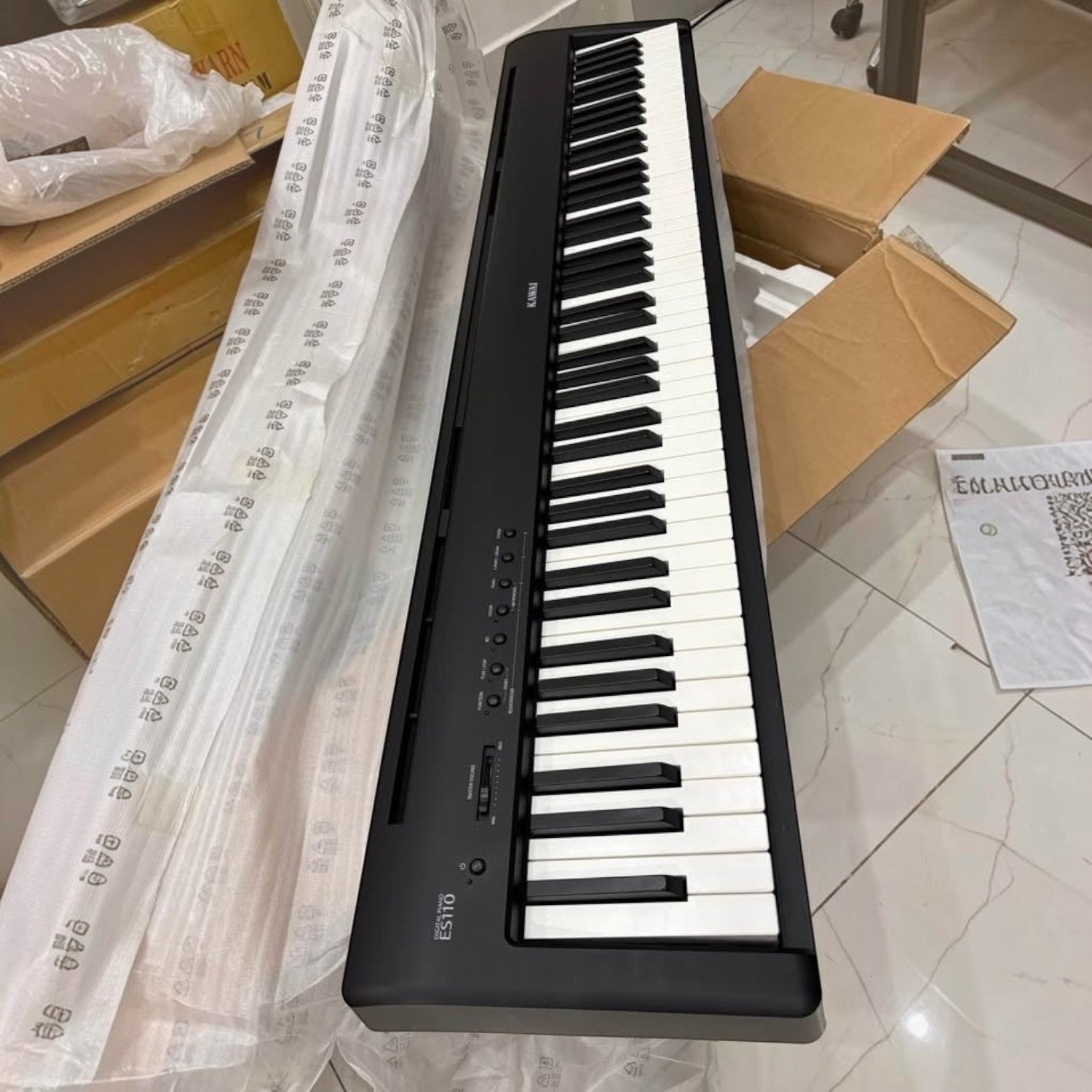 Đàn piano điện Kawai ES110 màu đen tại TÂN NHẠC CỤ, thiết kế di động 88 phím búa chắc chắn