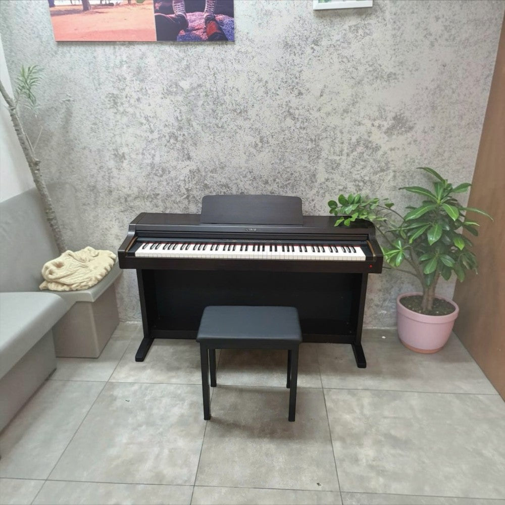 Đàn piano điện Kawai PN270 dáng tủ màu gỗ sang trọng tại showroom TÂN NHẠC CỤ