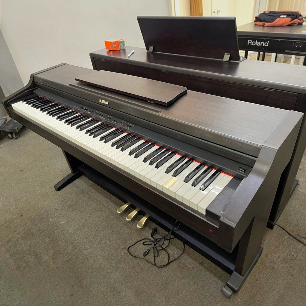 Đàn piano điện Kawai PN270 dáng tủ gỗ màu nâu cổ điển tại showroom TÂN NHẠC CỤ