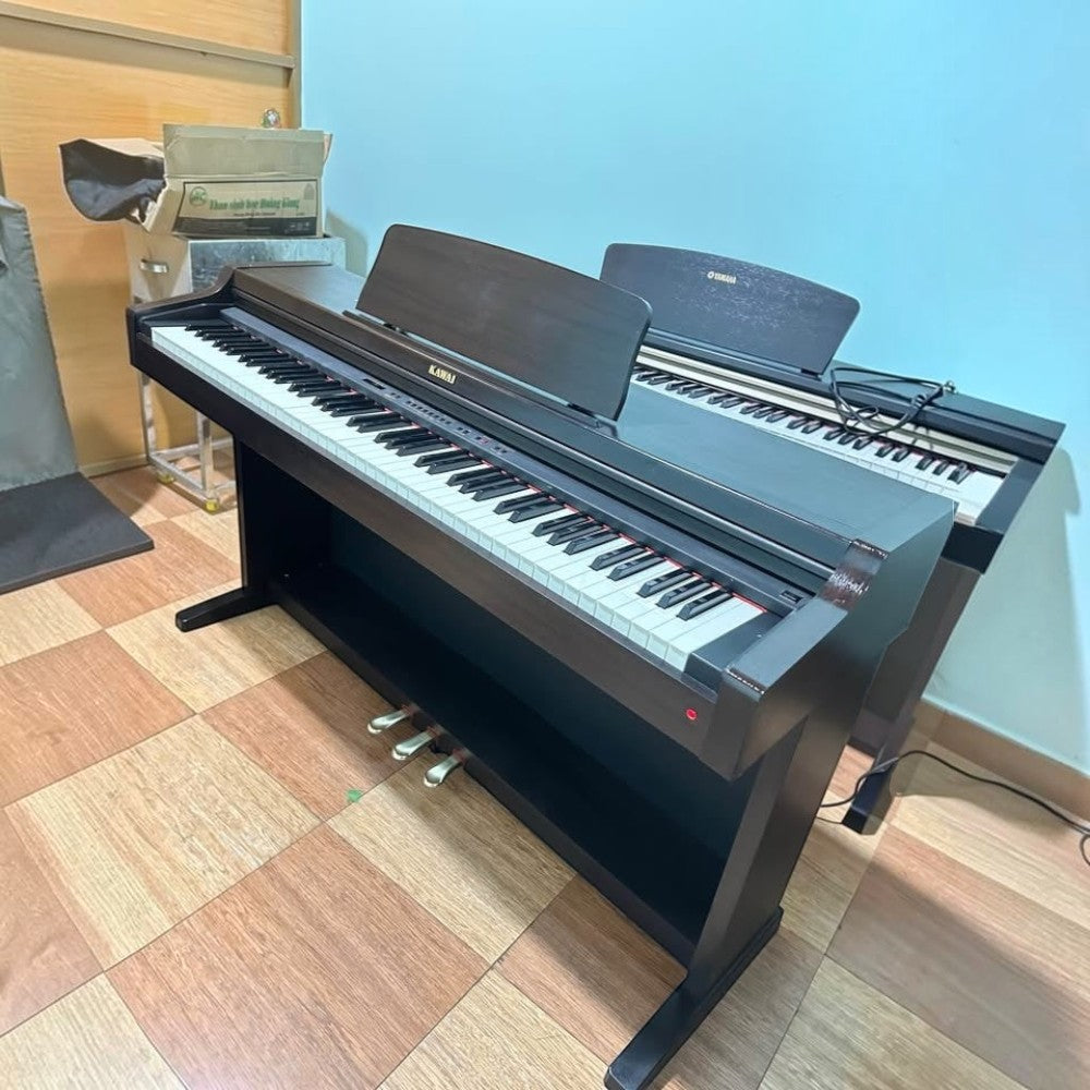 Đàn piano điện Kawai PN270 dáng tủ gỗ màu đen sang trọng tại showroom TÂN NHẠC CỤ