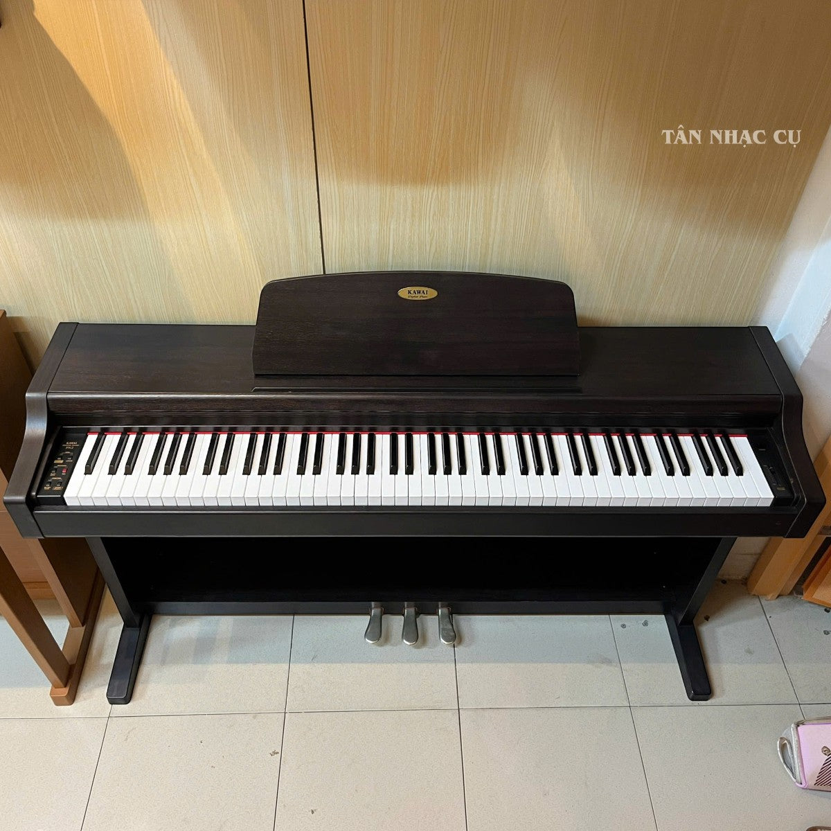 Đàn piano điện Kawai PN2 màu đen sang trọng tại cửa hàng TÂN NHẠC CỤ