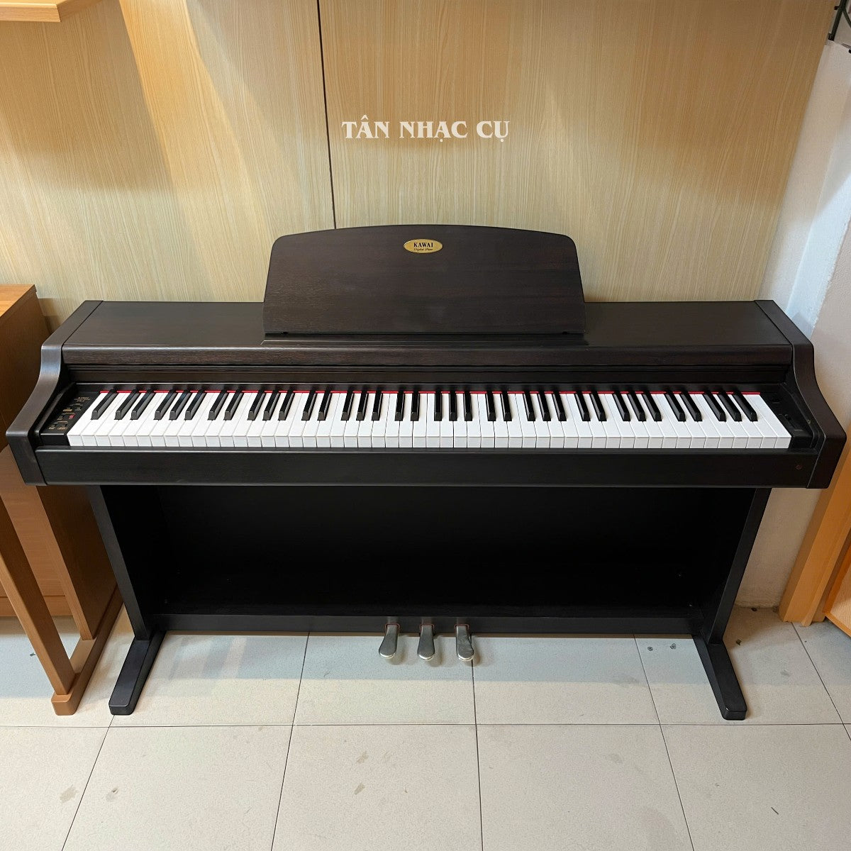 Đàn piano điện Kawai PN2 màu đen sang trọng tại TÂN NHẠC CỤ, thiết kế chắc chắn với 88 phím đàn chân thực