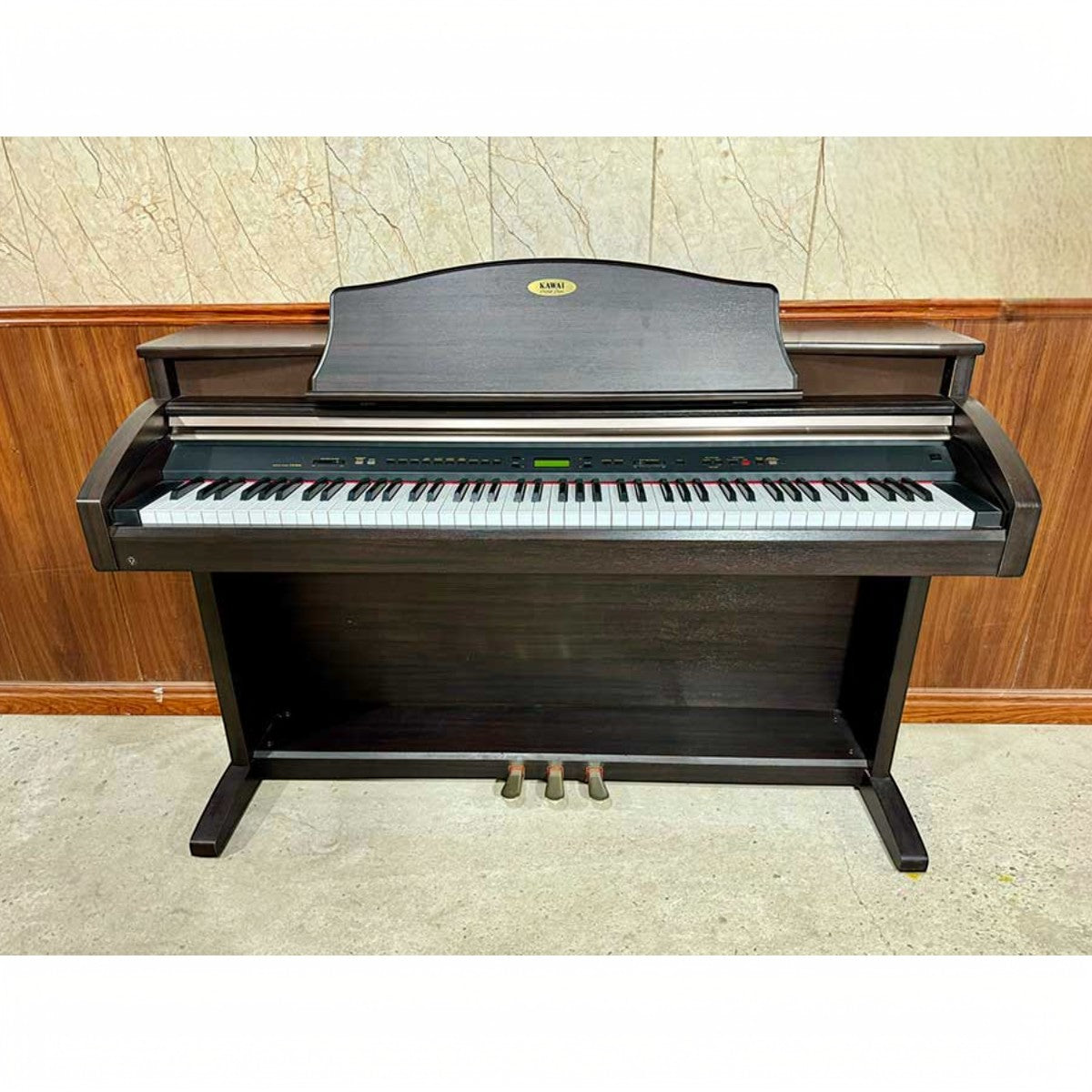 Đàn piano điện Kawai PW1000 dáng tủ màu nâu gỗ sang trọng với bàn phím gỗ cao cấp tại TÂN NHẠC CỤ
