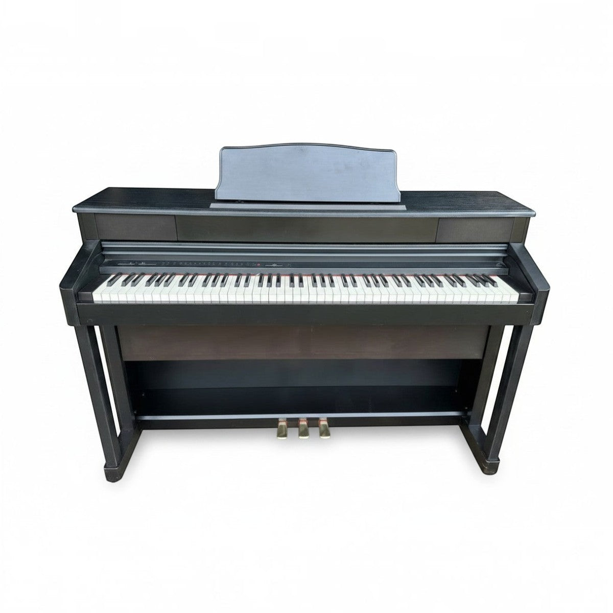Đàn piano điện Kawai PW920 dáng tủ màu đen sang trọng tại Tân Nhạc Cụ, thiết kế 88 phím với 3 pedal chắc chắn