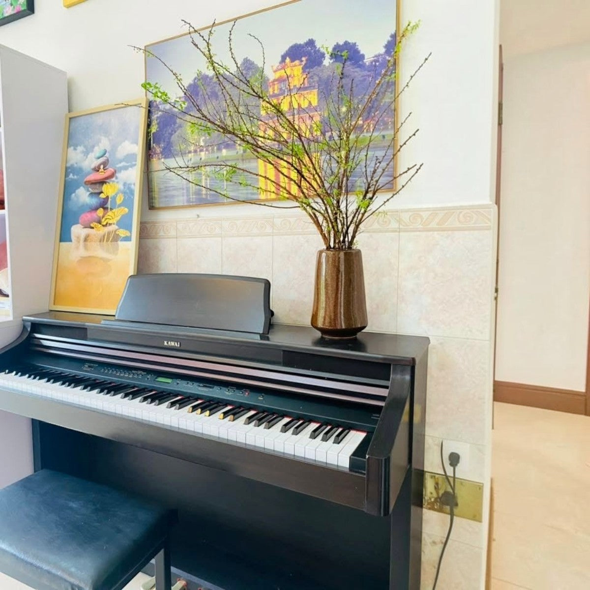 Đàn piano điện Kawai PW920 dáng tủ màu đen sang trọng tại showroom TÂN NHẠC CỤ