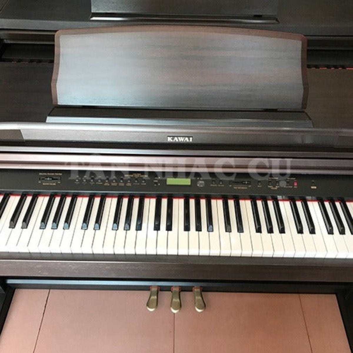 Đàn piano điện Kawai PW950 màu nâu vân gỗ sang trọng tại cửa hàng TÂN NHẠC CỤ với 88 phím và 3 bàn đạp
