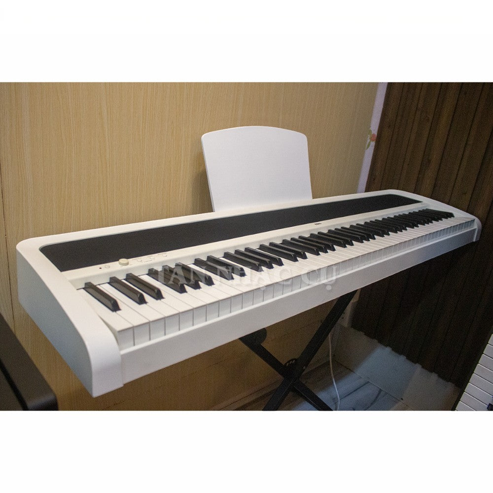 Đàn piano điện Korg B2 màu trắng thiết kế gọn nhẹ tại TÂN NHẠC CỤ, bàn phím búa NH cho cảm giác chơi chân thực