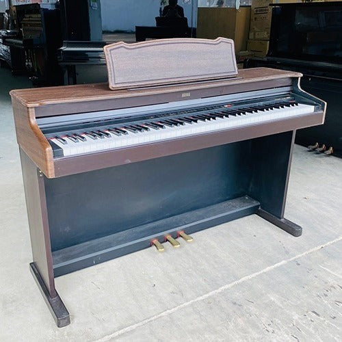 Đàn piano điện TÂN NHẠC CỤ Korg C-4500 dáng console màu gỗ sang trọng với 88 phím búa và 3 pedal