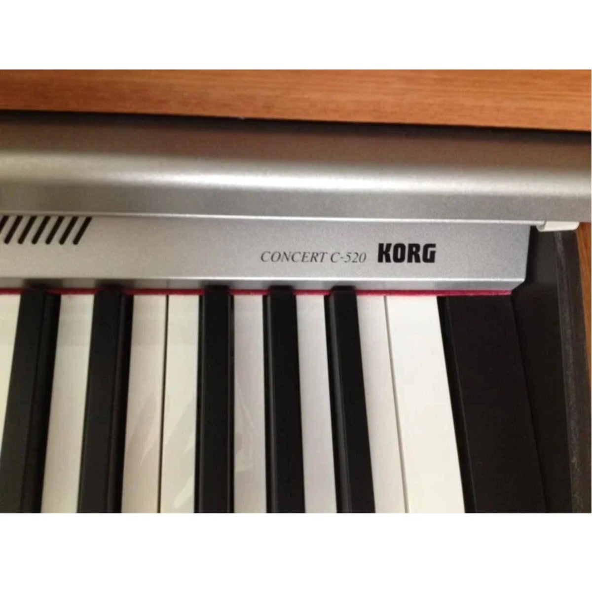 Bàn phím đàn piano điện Korg C520 Concert Series tại TÂN NHẠC CỤ với thiết kế phím búa RH3 cao cấp