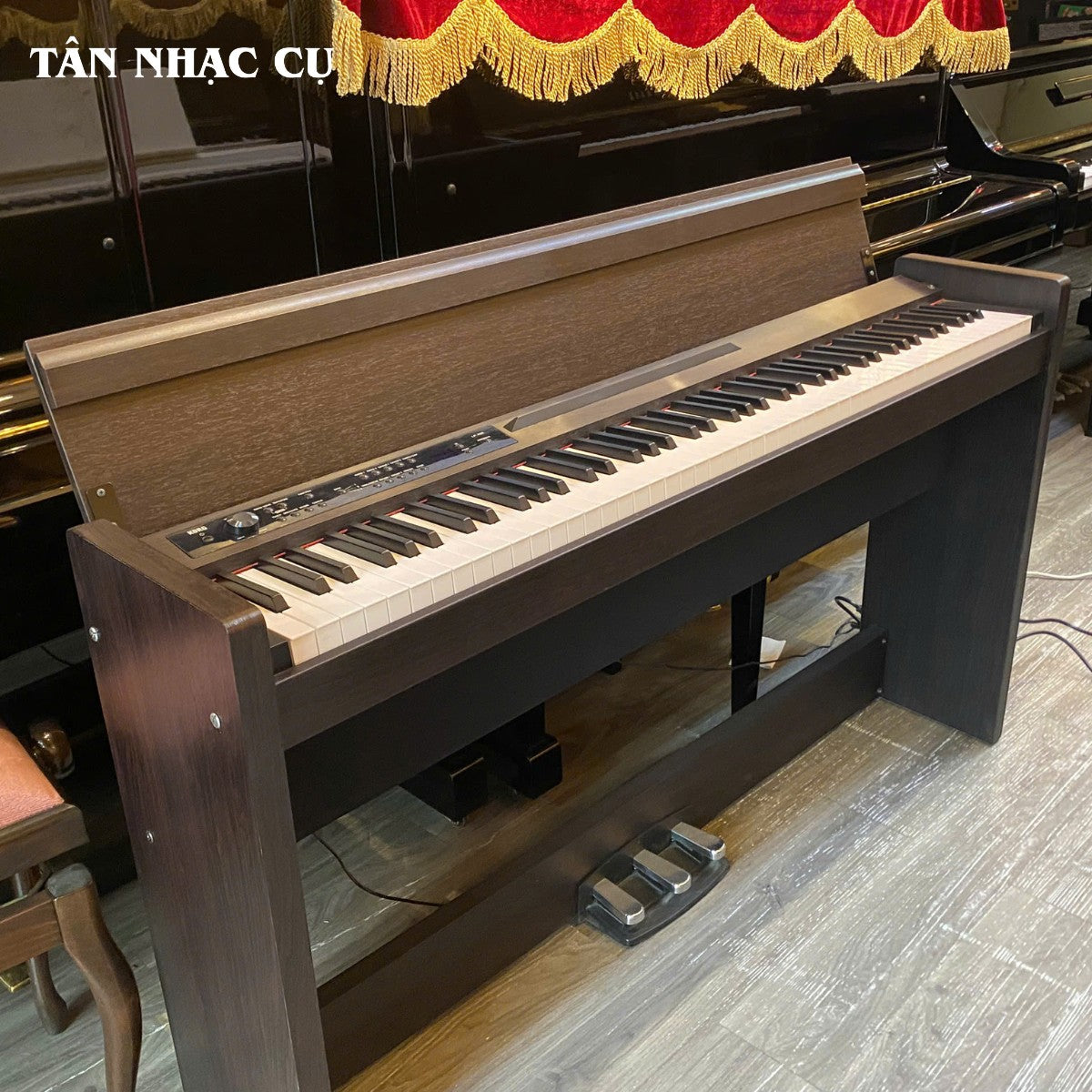 Đàn piano điện Korg LP380 màu nâu vân gỗ sang trọng với bàn phím búa RH3 tại cửa hàng TÂN NHẠC CỤ