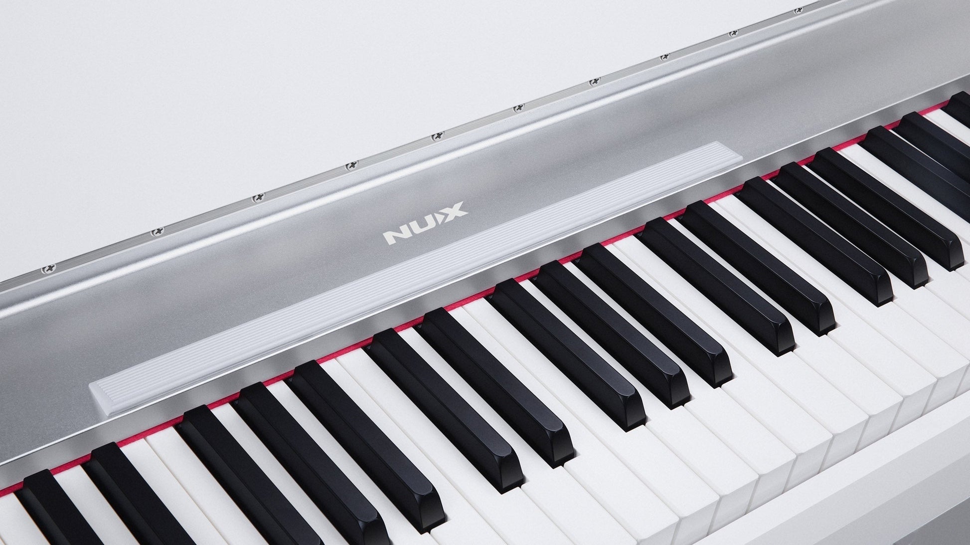 Bàn phím 88 phím búa NUX NCK330 tại TÂN NHẠC CỤ với thiết kế hiện đại, mặt phím trắng đen tinh tế