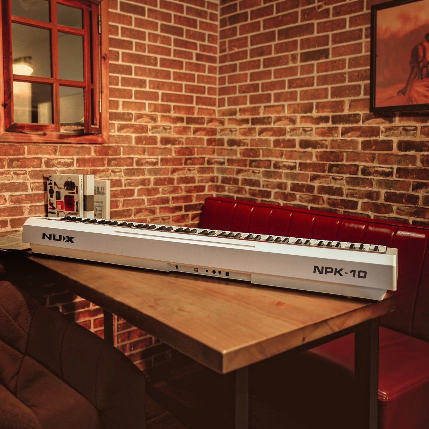 Đàn piano điện NUX NPK-10 màu trắng với 88 phím búa, thiết kế hiện đại tại Tân Nhạc Cụ