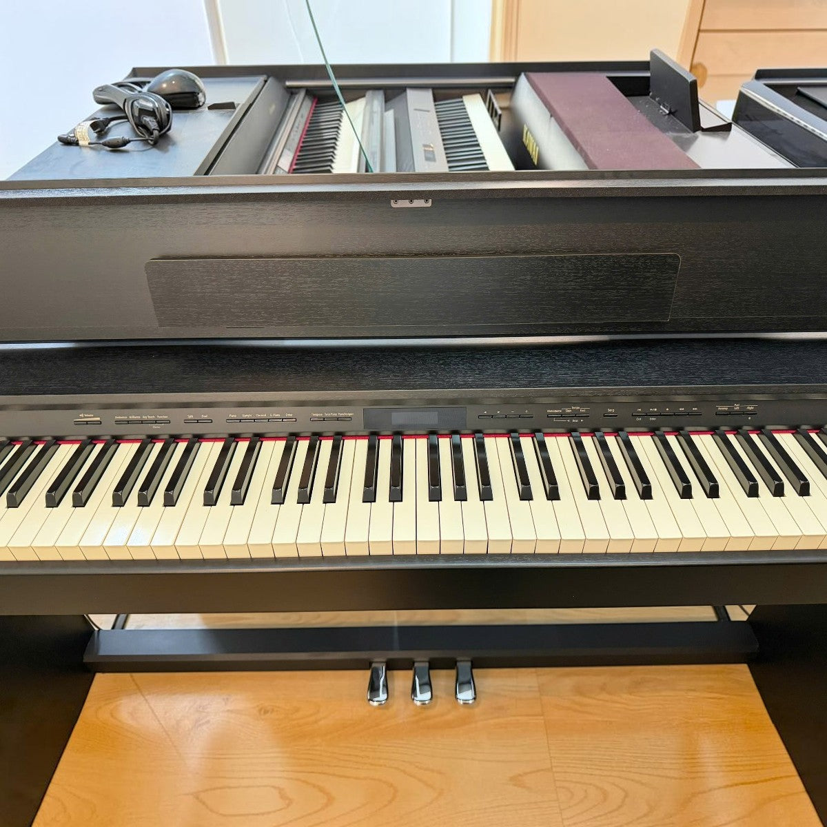 Đàn piano điện Roland DP603 màu đen mờ với bàn phím PHA-50 cao cấp tại cửa hàng TÂN NHẠC CỤ