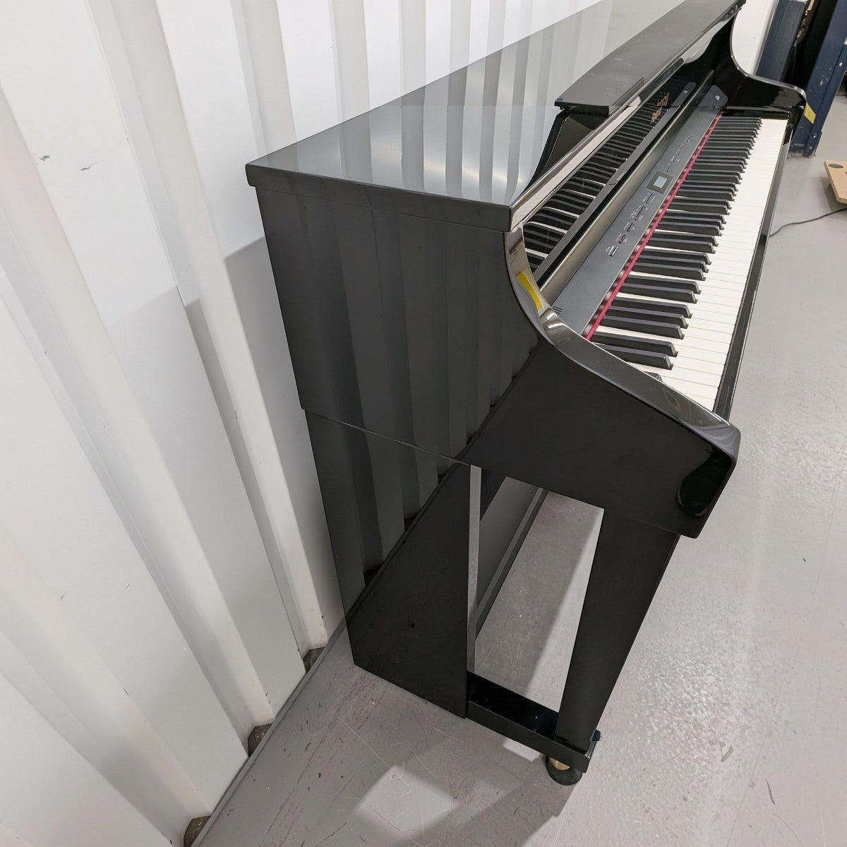 Đàn piano điện Roland HP508GP màu đen bóng gương sang trọng tại Tân Nhạc Cụ