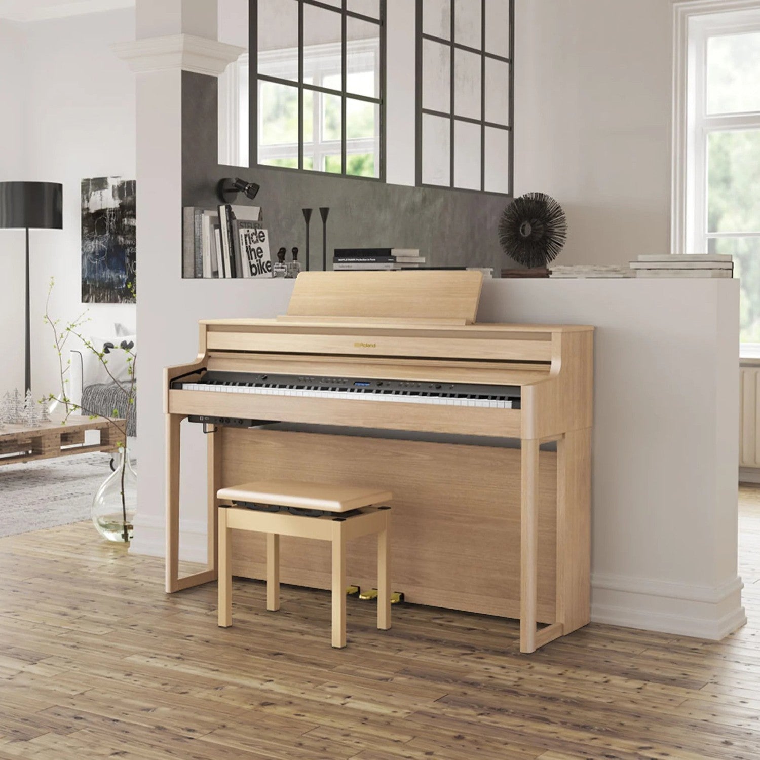 Đàn piano điện Roland HP704 màu gỗ sáng sang trọng tại showroom TÂN NHẠC CỤ, thiết kế hiện đại với ghế đàn đi kèm.
